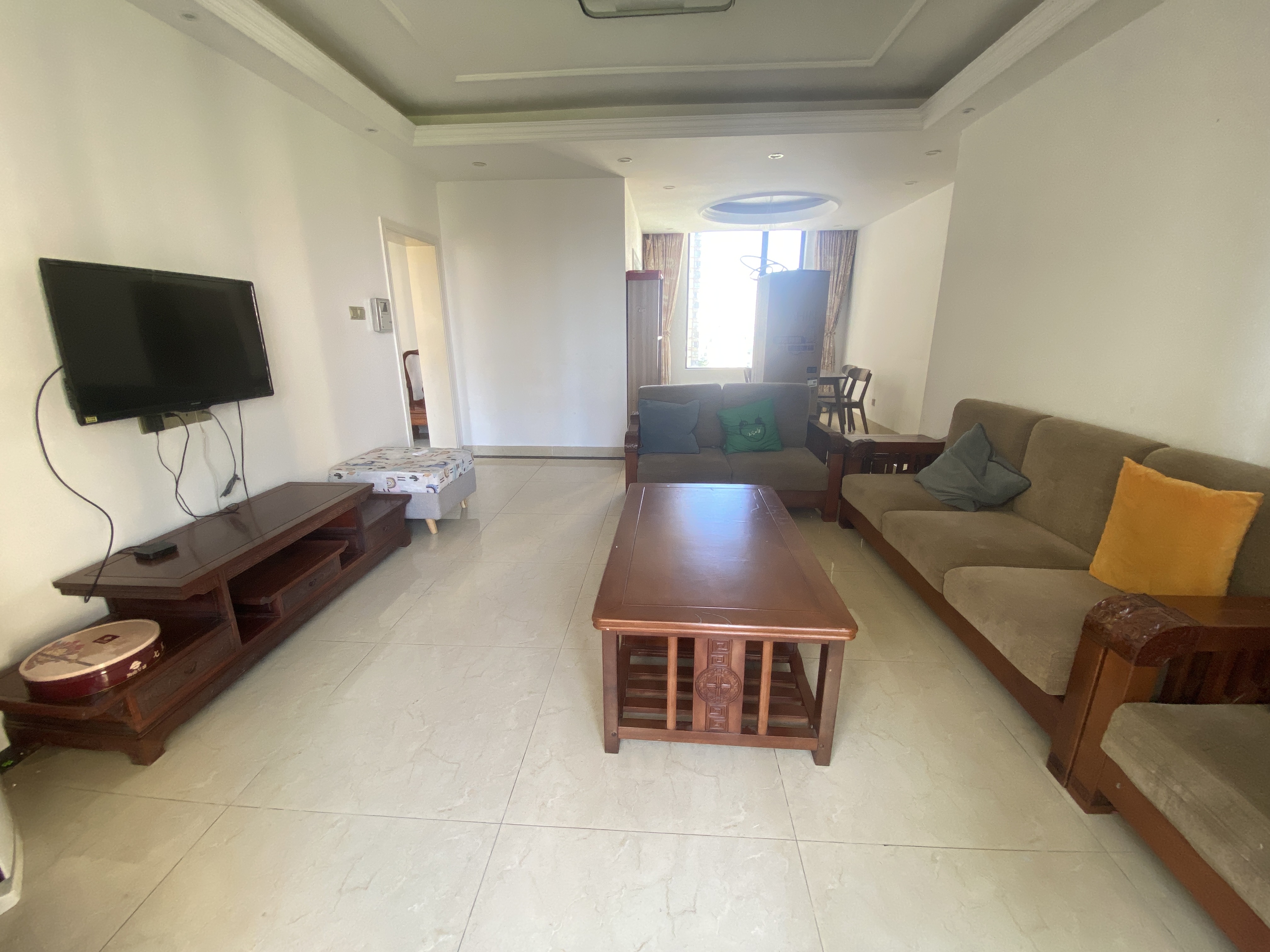 滨江帝景二期(三期) 3室2厅2卫 2700.0元/月 滨江帝景二期(三期) 3室2厅2卫 2700.0元/月室内图