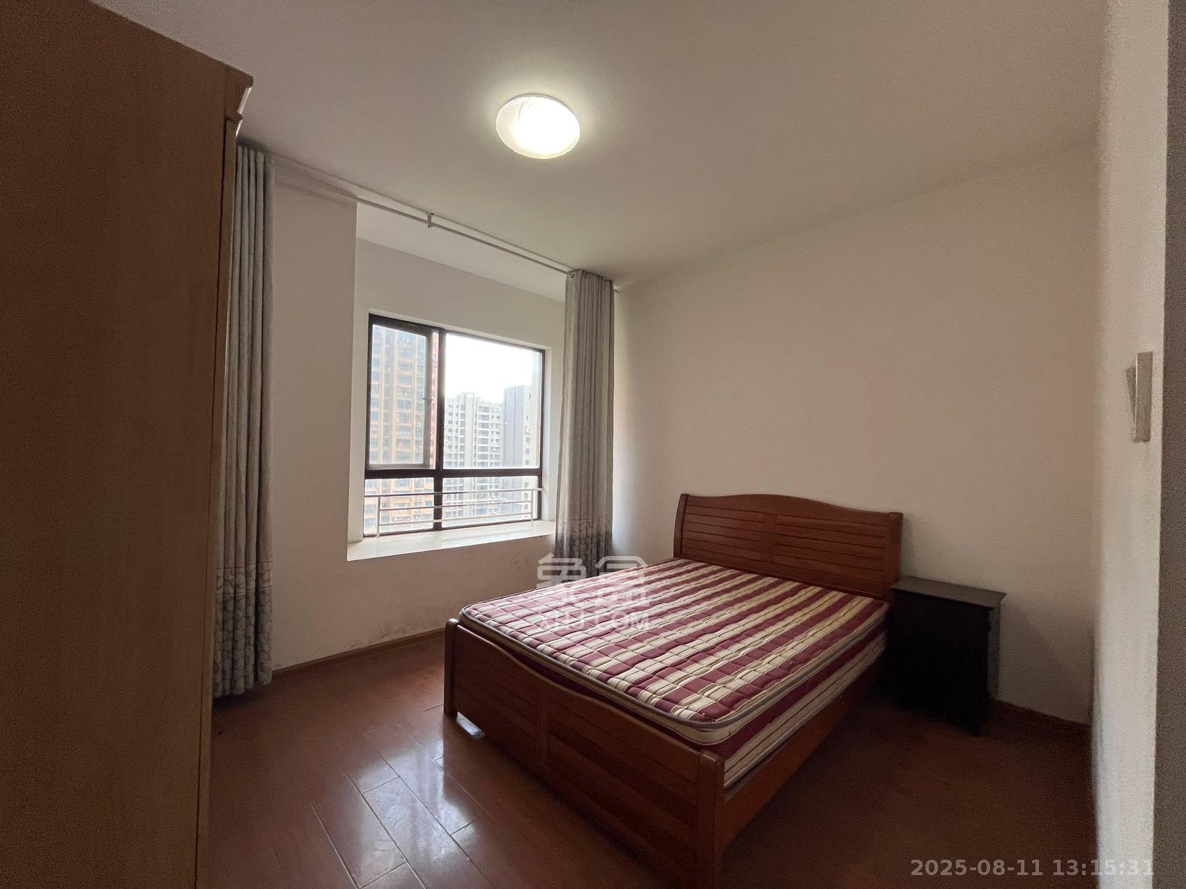 奥林匹克花园贡院二期  3室2厅1卫    2200.0元/月室内图