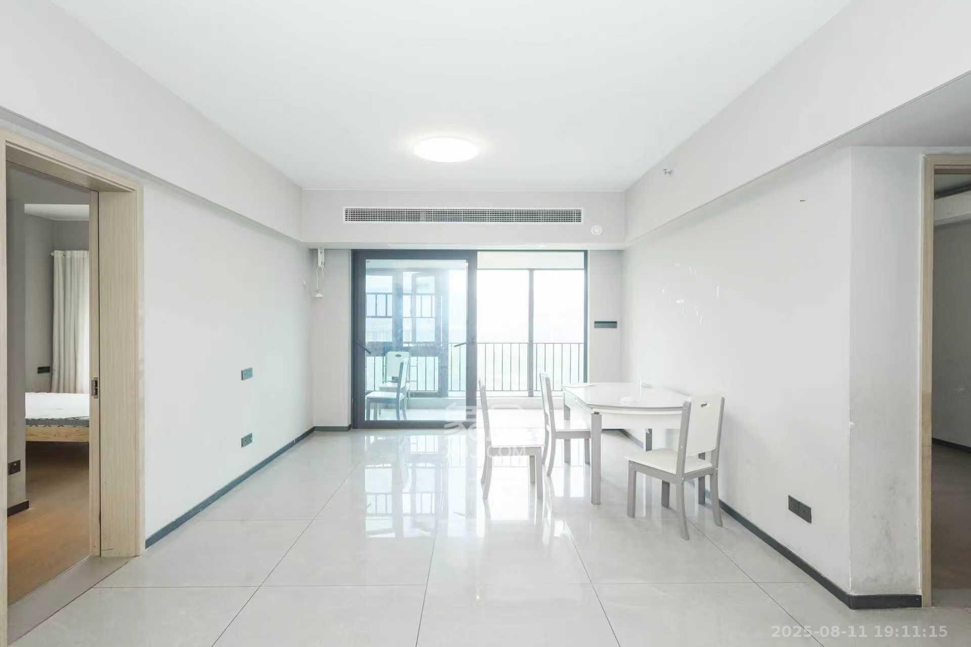 时代梅溪领峰  4室2厅2卫    3500.0元/月 时代梅溪领峰  4室2厅2卫    3500.0元/月