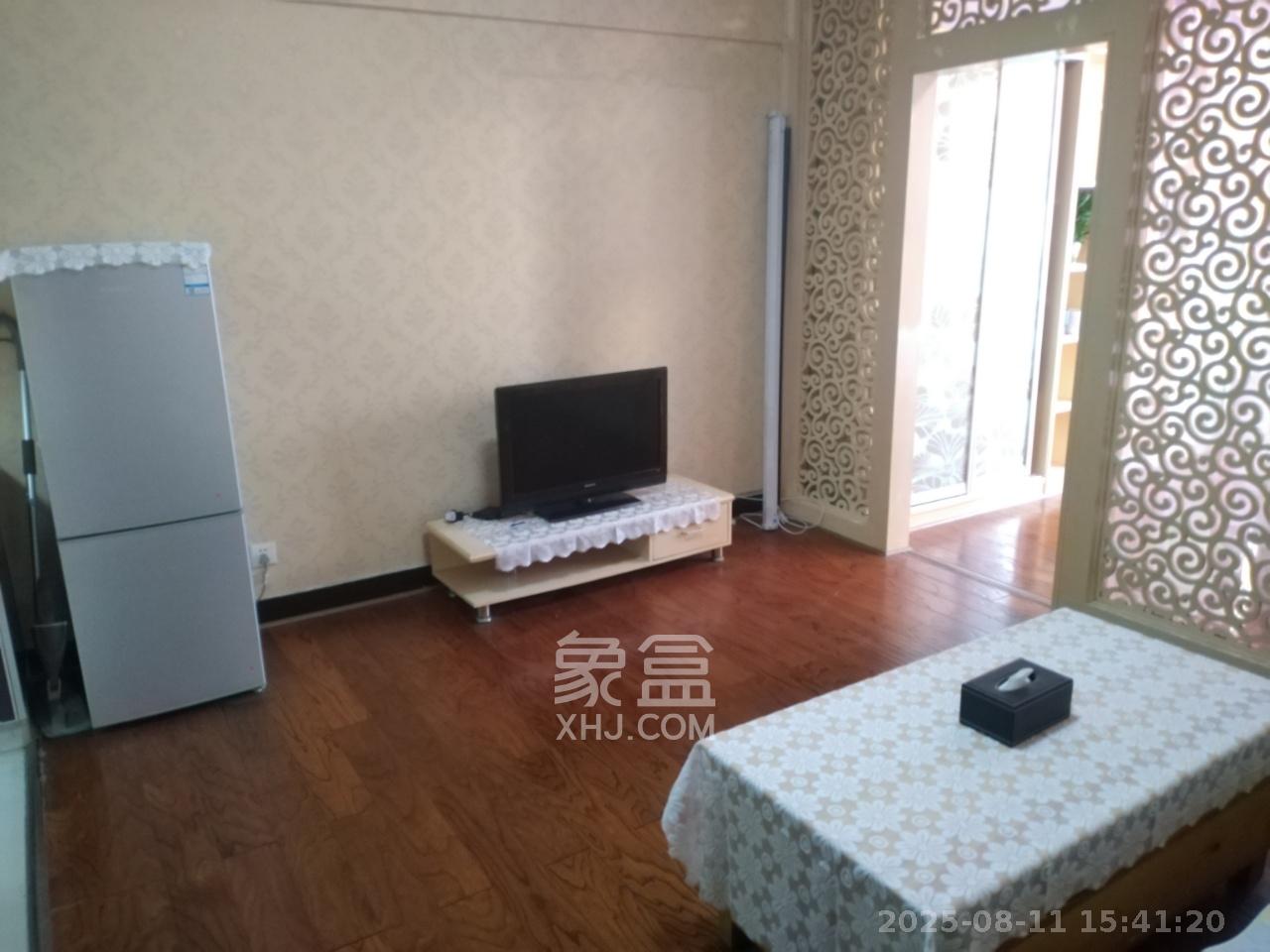 七彩丽都  1室1厅1卫    1700.0元/月 七彩丽都  1室1厅1卫    1700.0元/月室内图