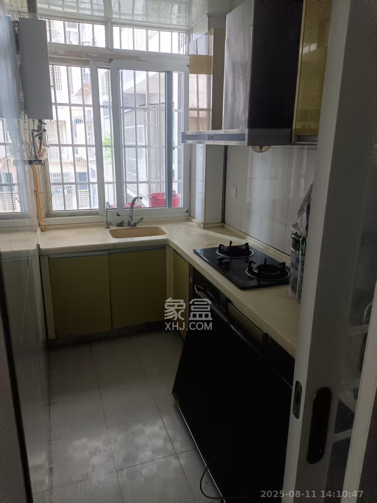 红区抽屉  2室1厅1卫    2200.0元/月 红区抽屉  2室1厅1卫    2200.0元/月室内图