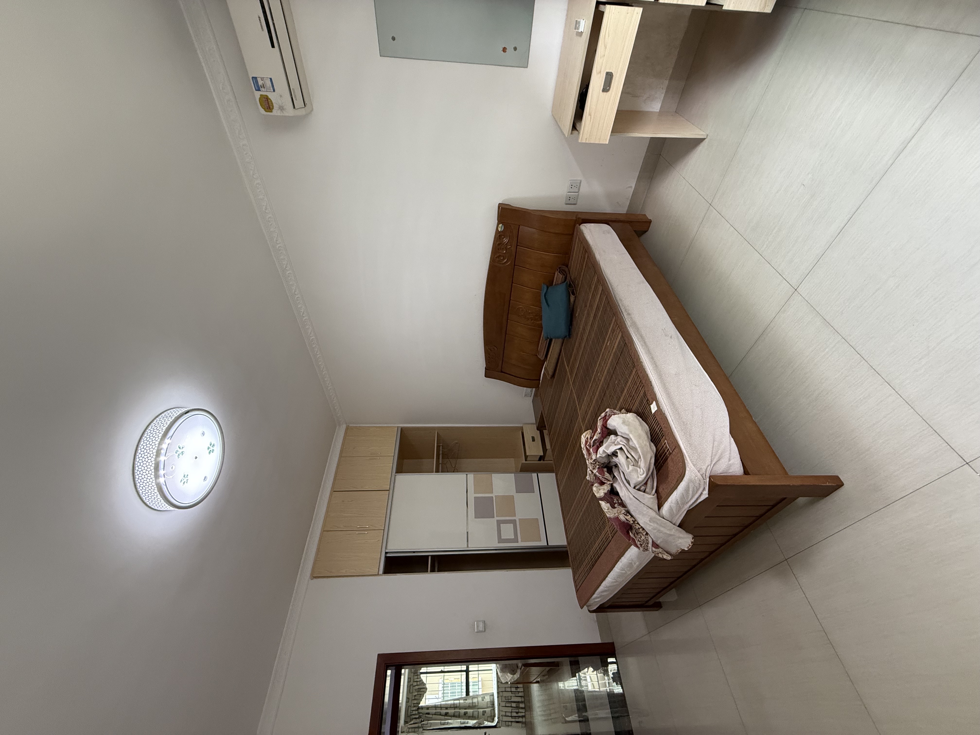 长湖小区 1室0厅0卫 1700.0元/月 长湖小区 1室0厅0卫 1700.0元/月室内图