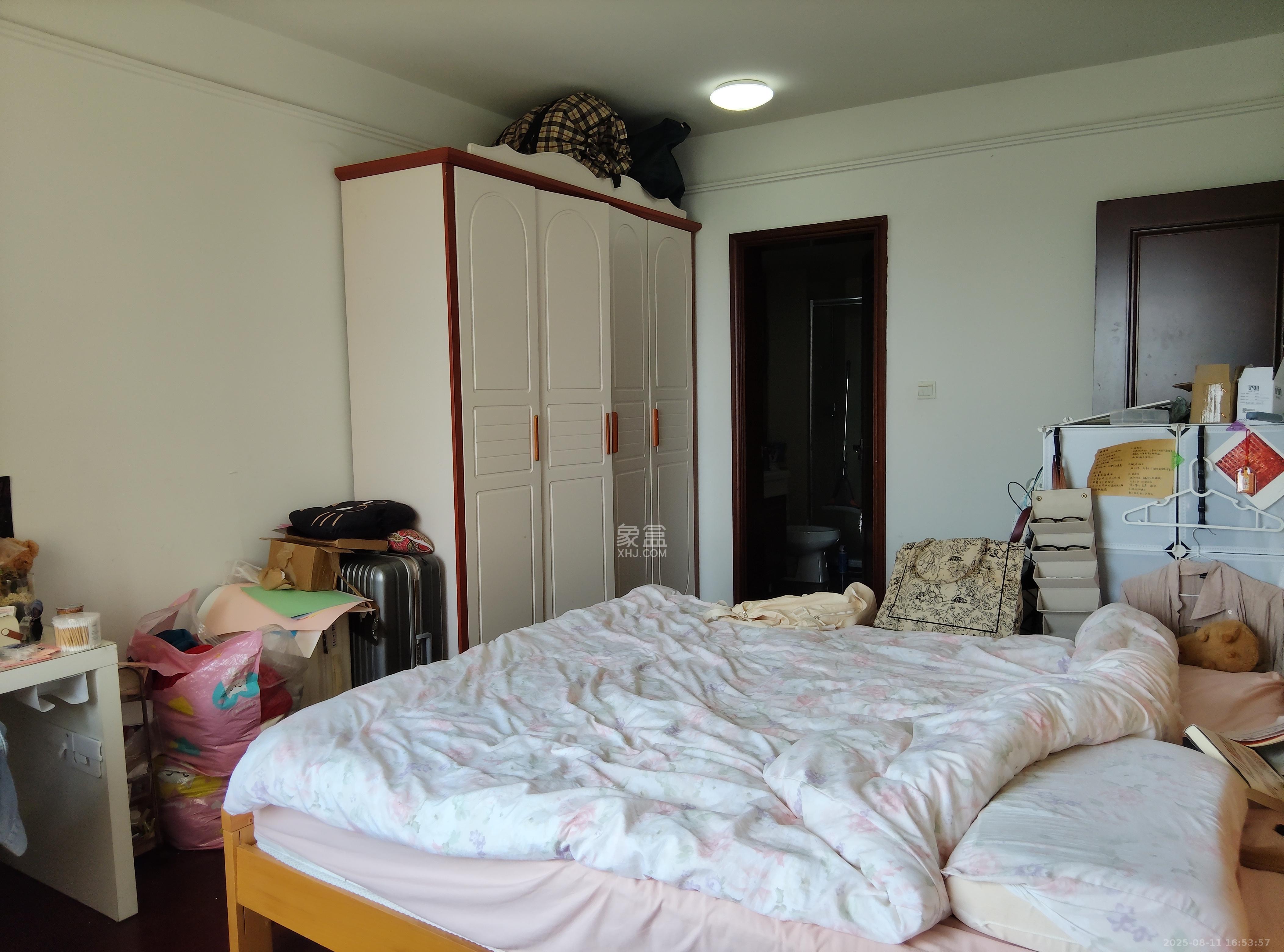 中海国际三期  3室2厅2卫    2300.0元/月室内图