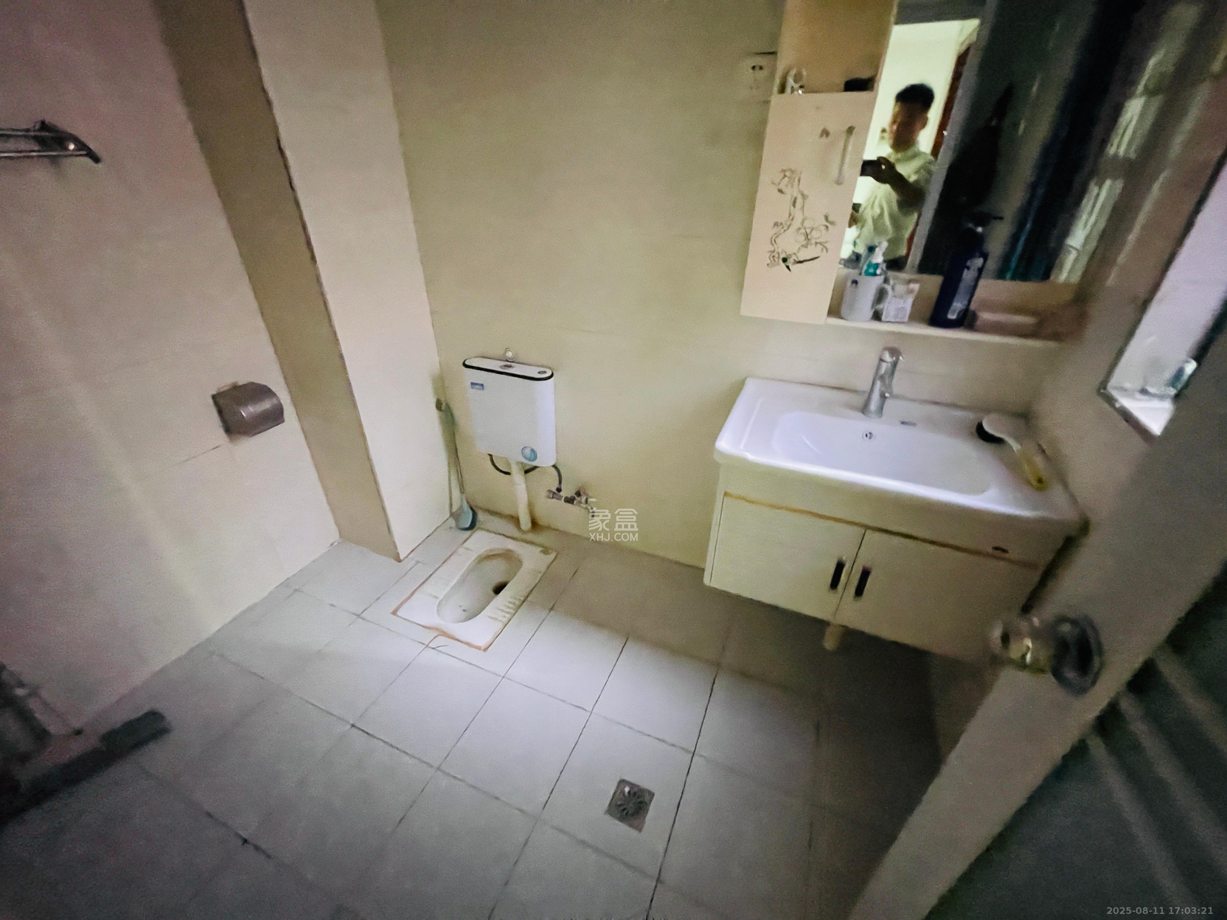 东玺门 3室2厅1卫 2500.0元/月 东玺门 3室2厅1卫 2500.0元/月室内图