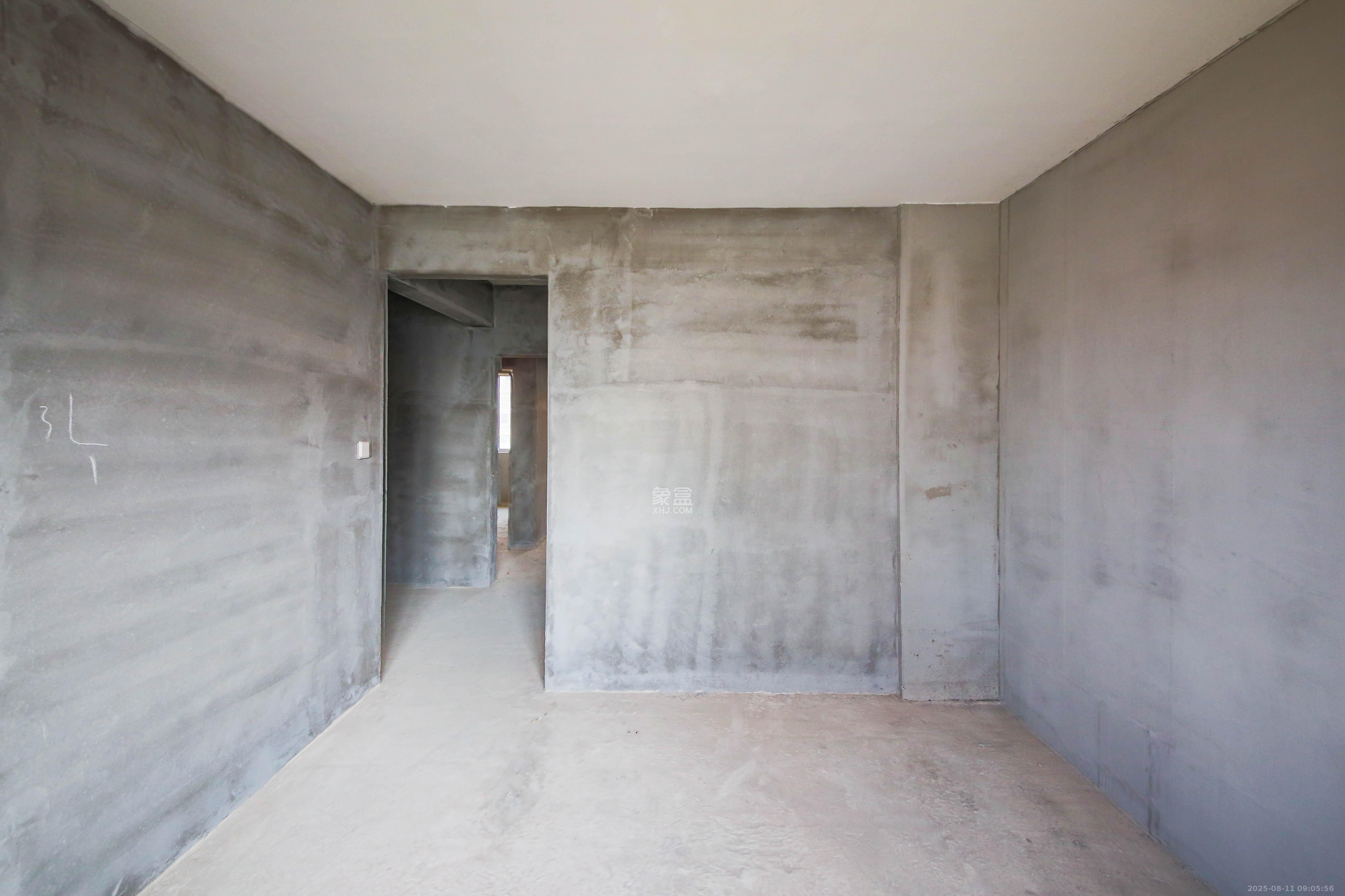 友谊青苑  5室2厅3卫    245.0万 友谊青苑  5室2厅3卫    245.0万卧室