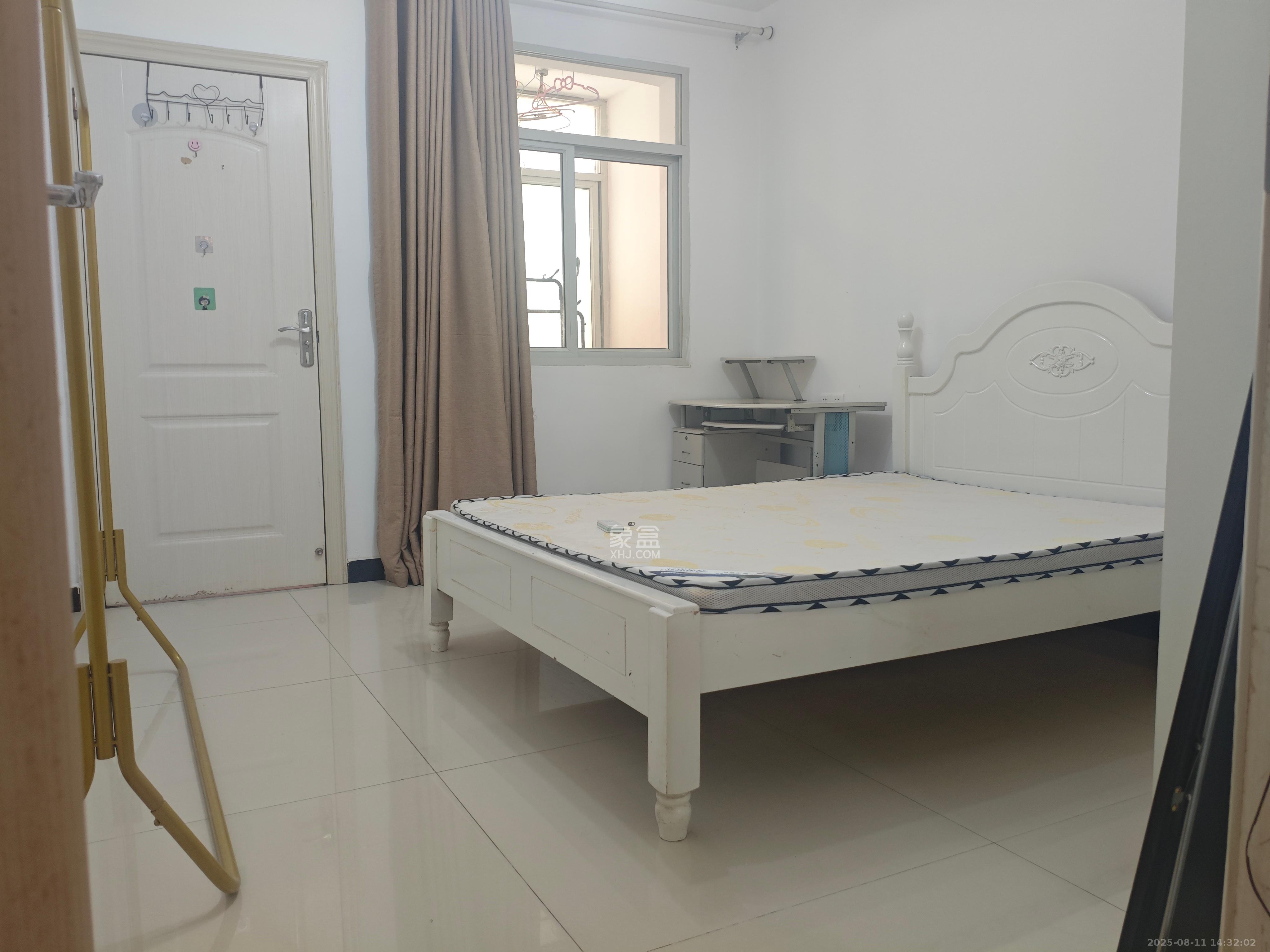 省水院宿舍 1室2厅1卫 2200.0元/月 省水院宿舍 1室2厅1卫 2200.0元/月室内图