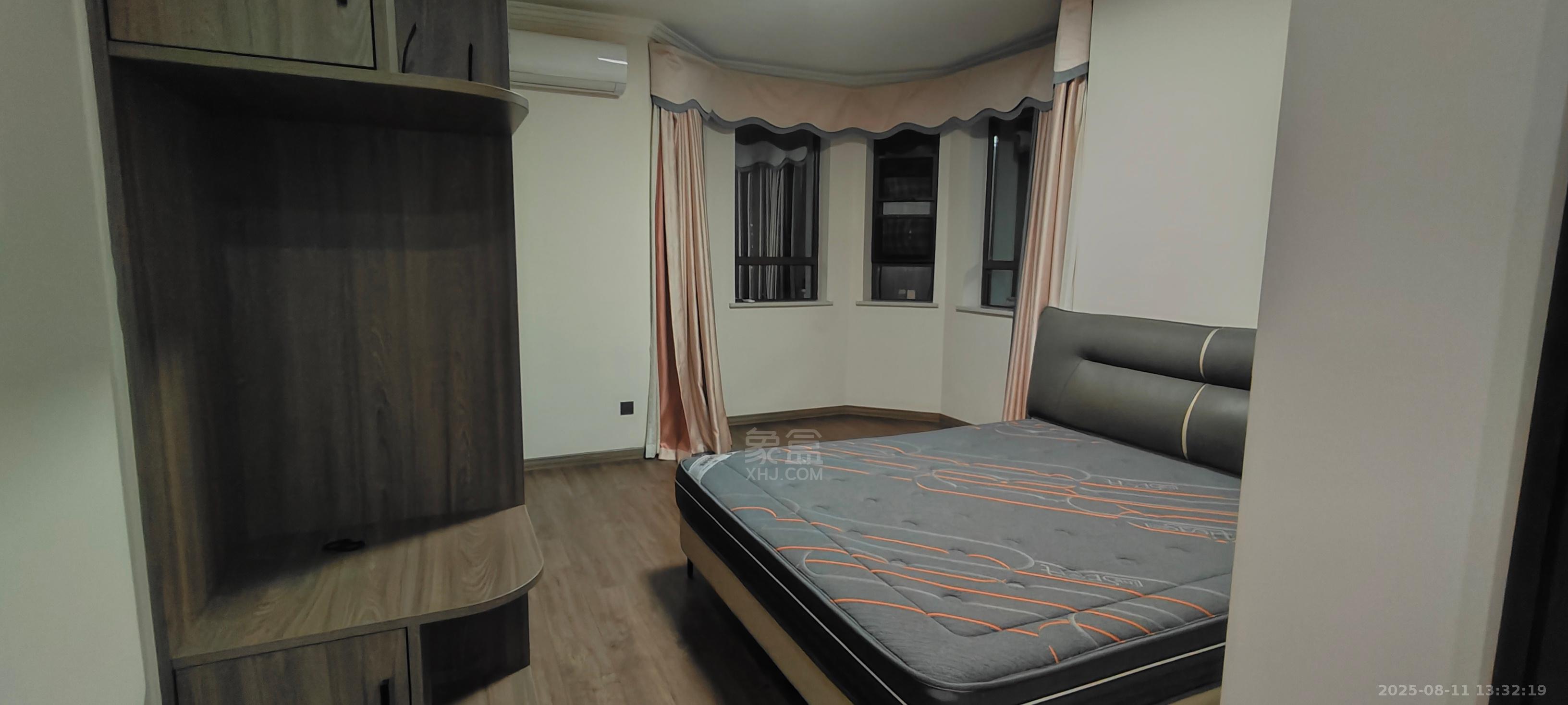 中欧昆仑首府 3室2厅1卫 2800.0元/月 中欧昆仑首府 3室2厅1卫 2800.0元/月室内图