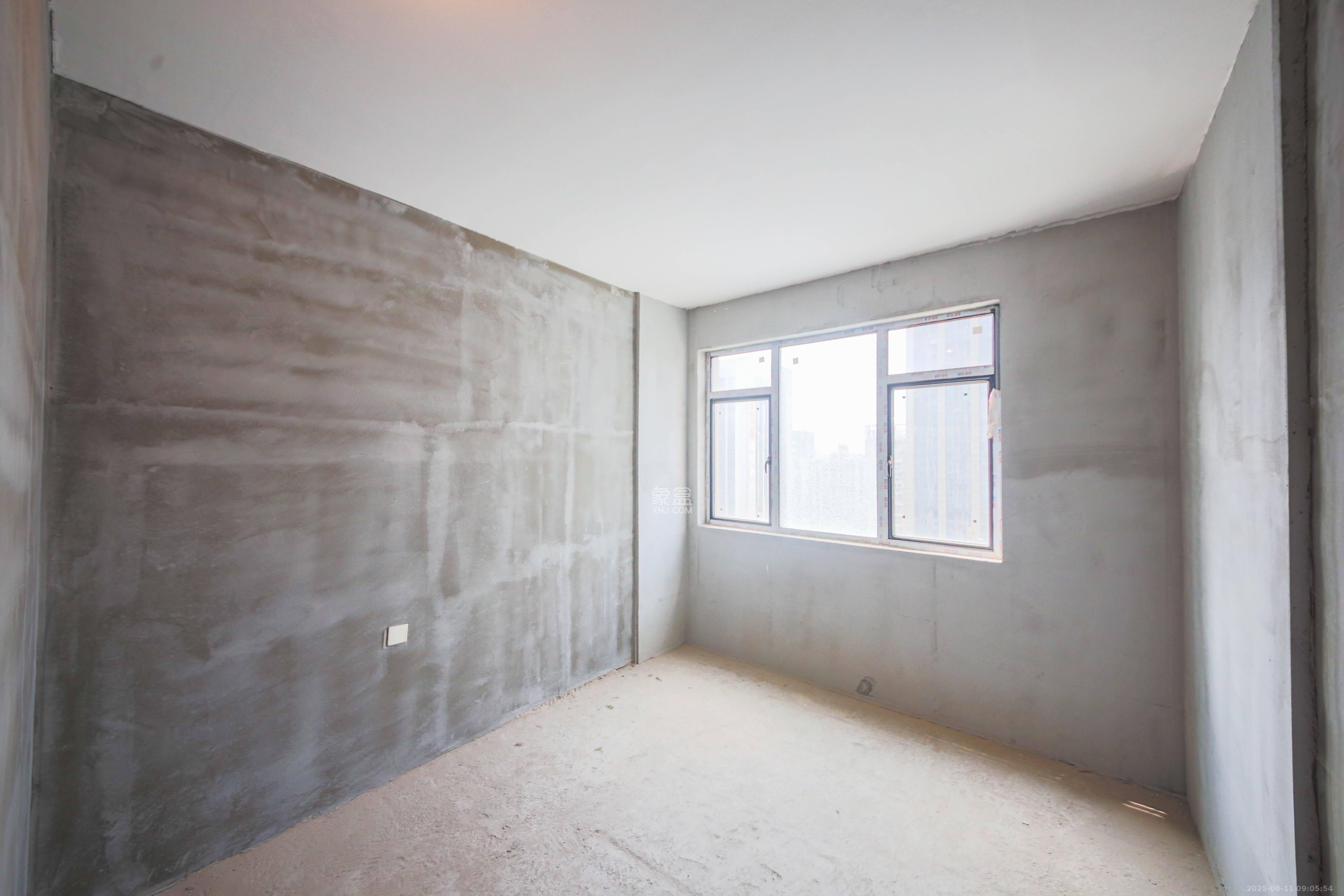 友谊青苑  5室2厅3卫    245.0万 友谊青苑  5室2厅3卫    245.0万卧室