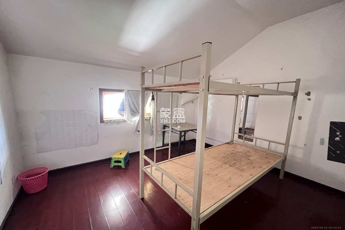 湘樟园小区(湘樟家园)  4室2厅1卫    1800.0元/月 湘樟园小区(湘樟家园)  4室2厅1卫    1800.0元/月室内图