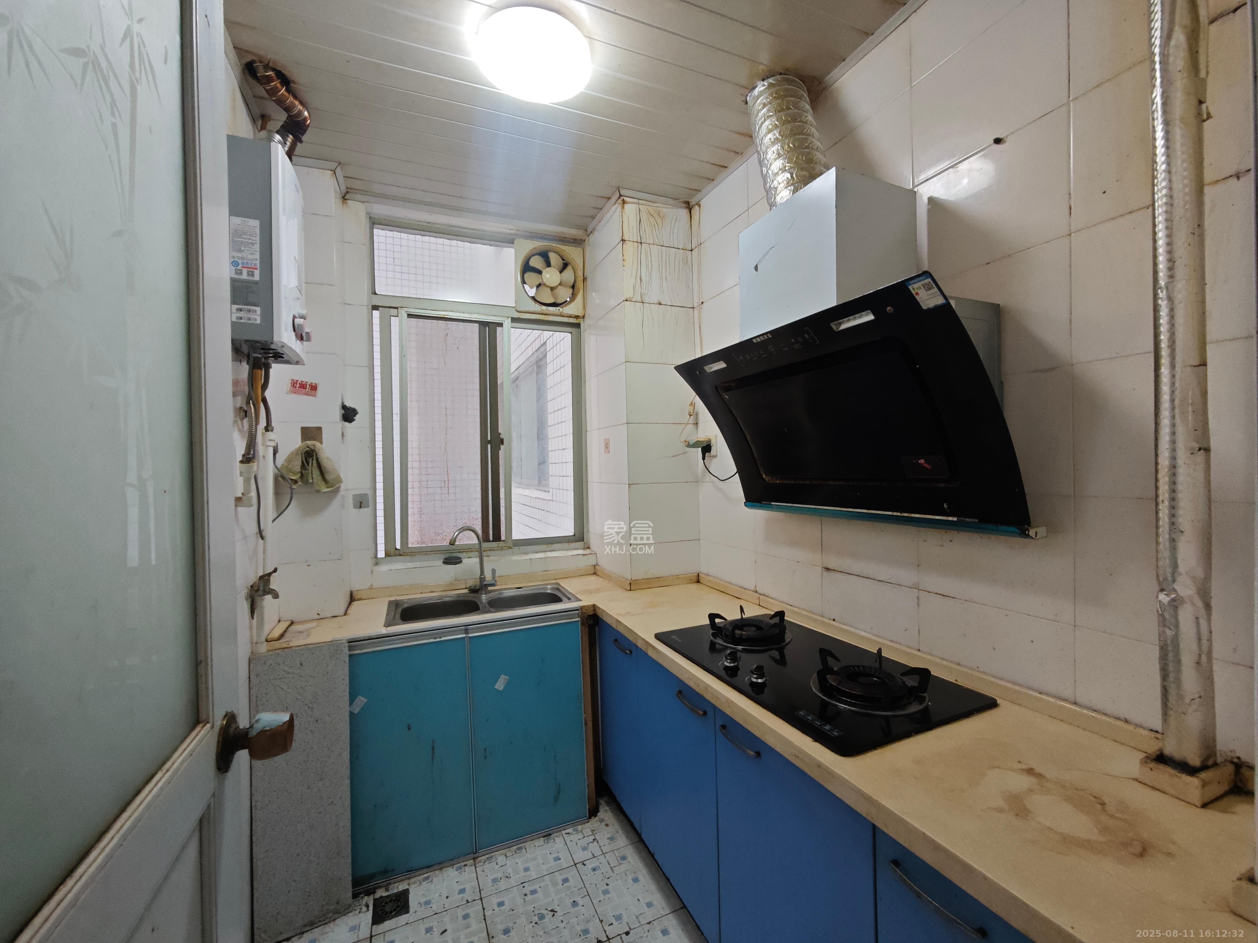 东方新世界 2室1厅1卫 2100.0元/月 东方新世界 2室1厅1卫 2100.0元/月室内图