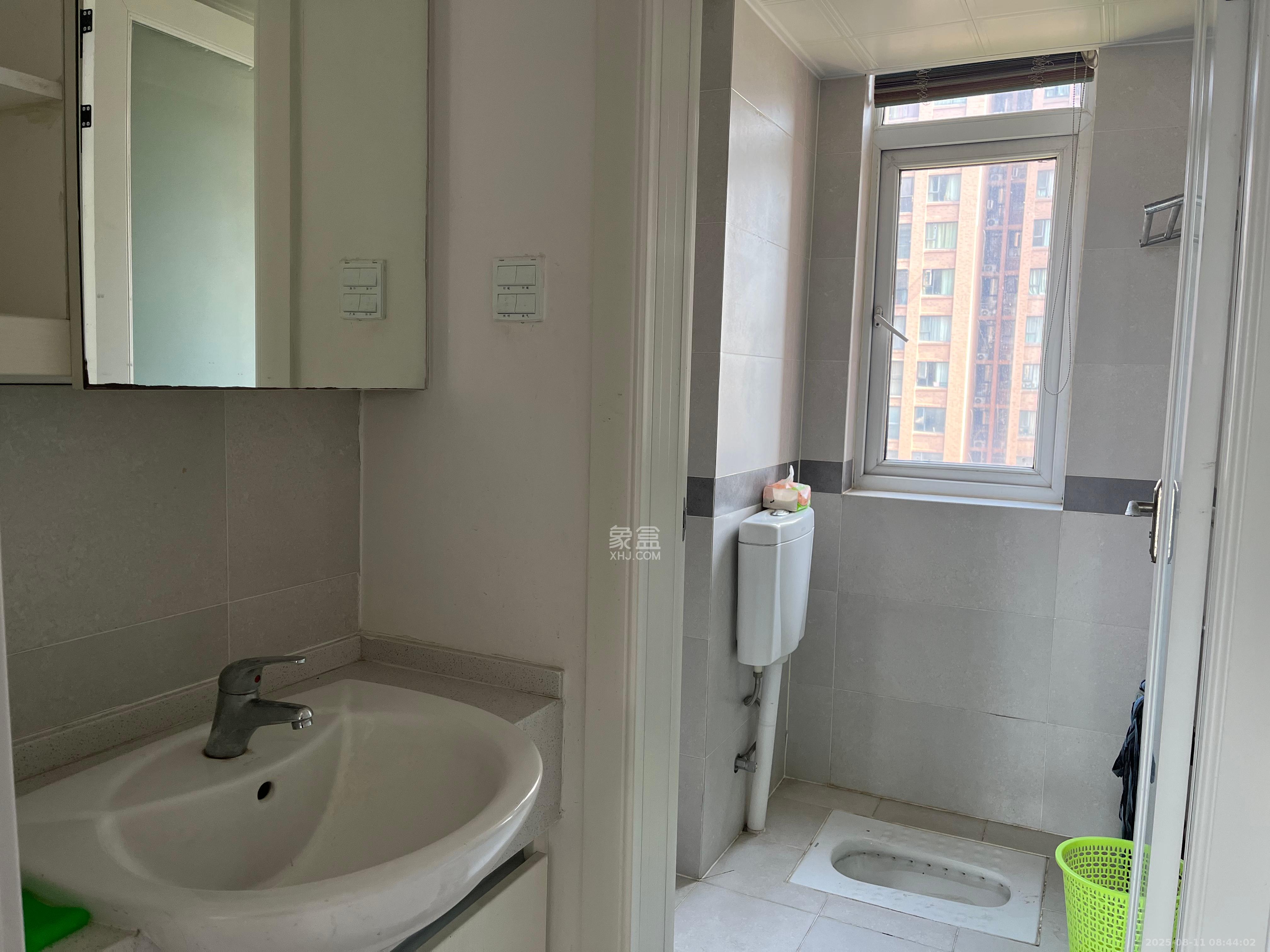 三一街区  4室2厅2卫    1800.0元/月 三一街区  4室2厅2卫    1800.0元/月室内图