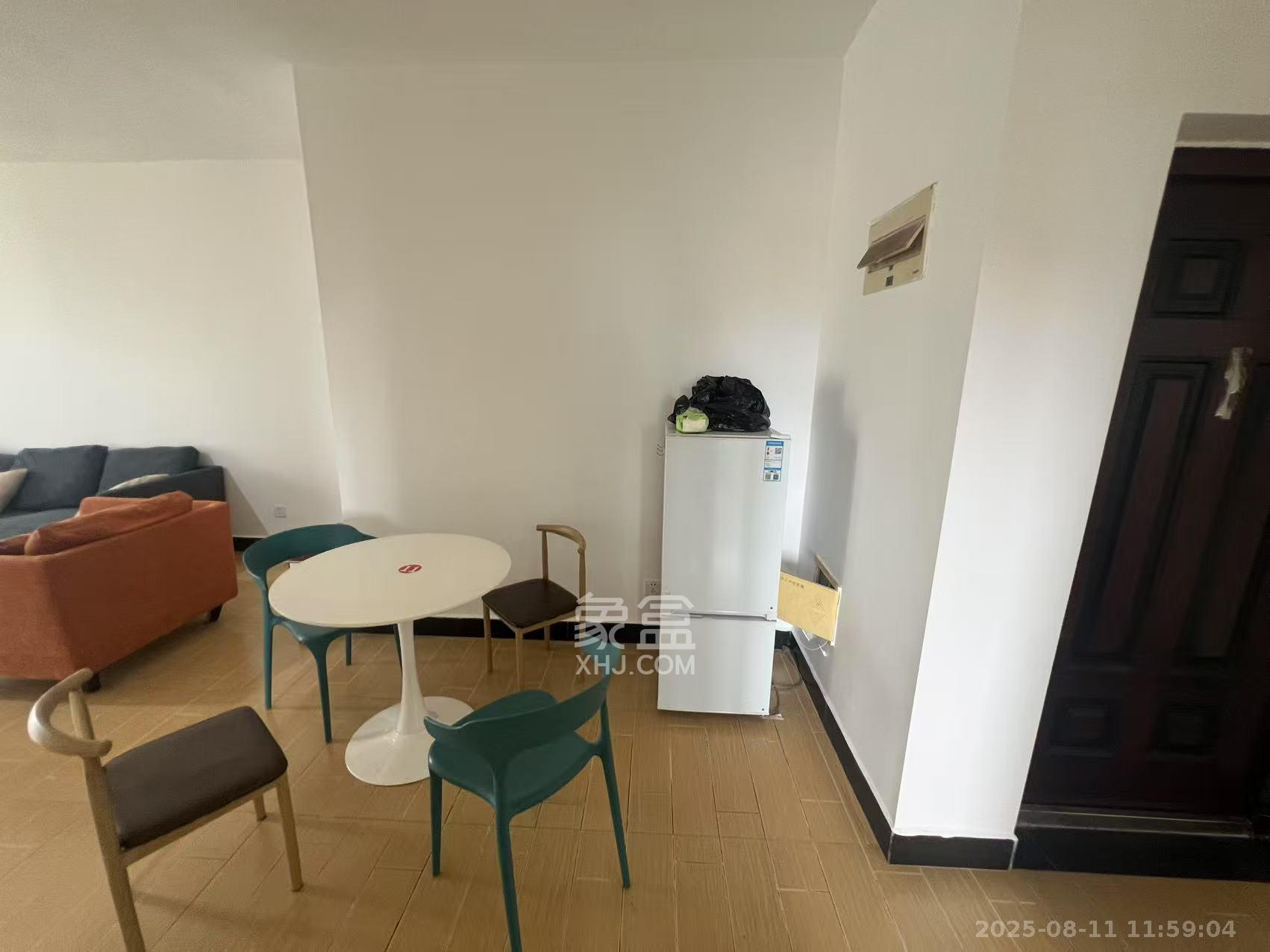 中铁西江悦一期  3室2厅1卫    2400.0元/月 中铁西江悦一期  3室2厅1卫    2400.0元/月室内图