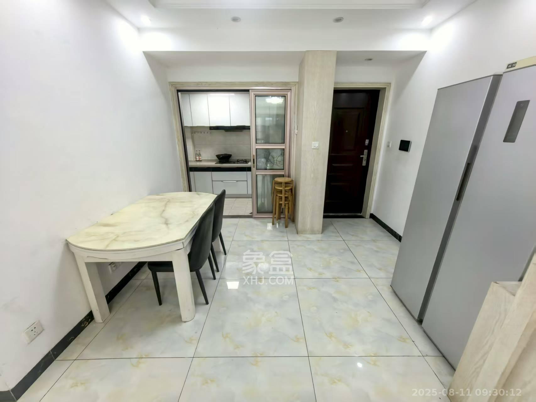 中建梅溪湖中心  3室2厅2卫    3500.0元/月 中建梅溪湖中心  3室2厅2卫    3500.0元/月室内图