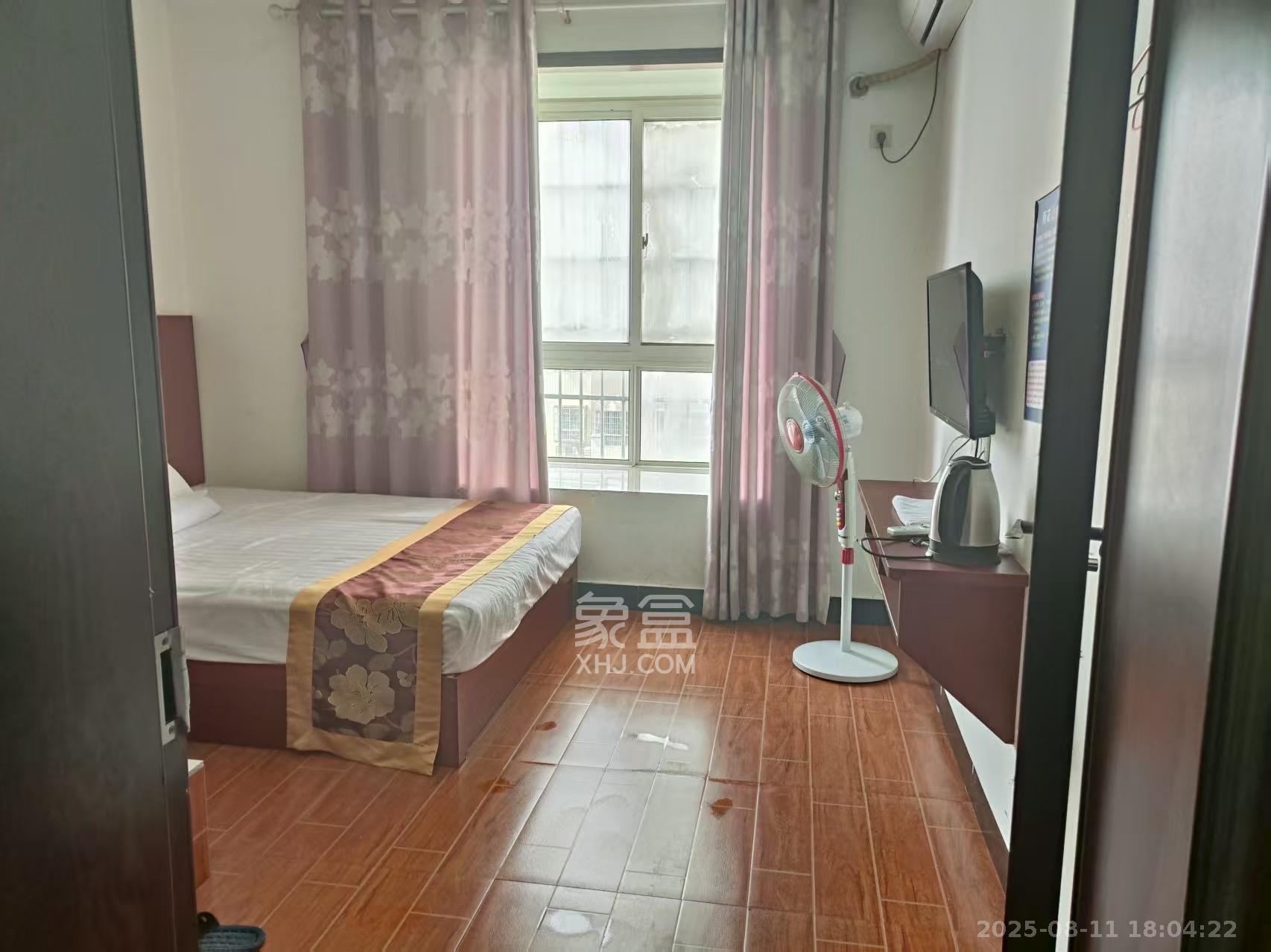 黎郡新宇康景园 1室1厅1卫 800.0元/月 黎郡新宇康景园 1室1厅1卫 800.0元/月室内图