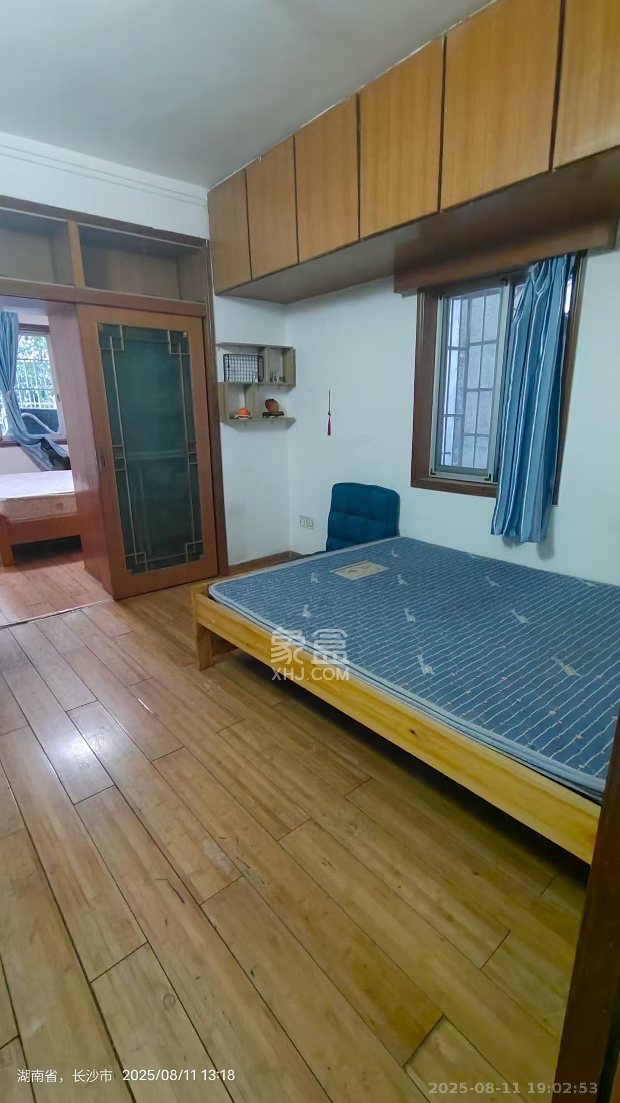 市总工会宿舍(司马里36号) 2室2厅1卫 2300.0元/月 市总工会宿舍(司马里36号) 2室2厅1卫 2300.0元/月室内图