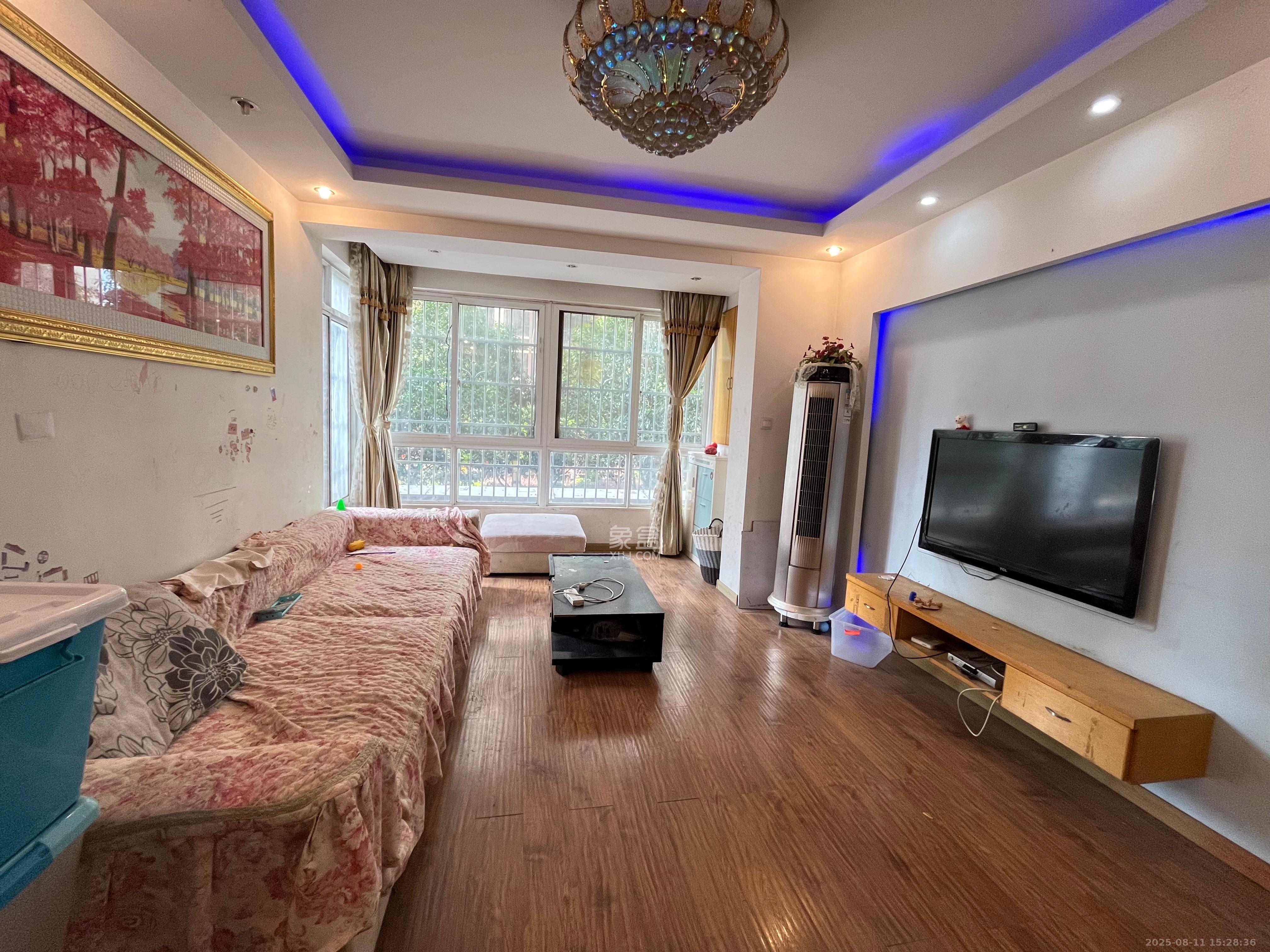 楚天世纪城东苑 3室2厅1卫 1500.0元/月 楚天世纪城东苑 3室2厅1卫 1500.0元/月室内图