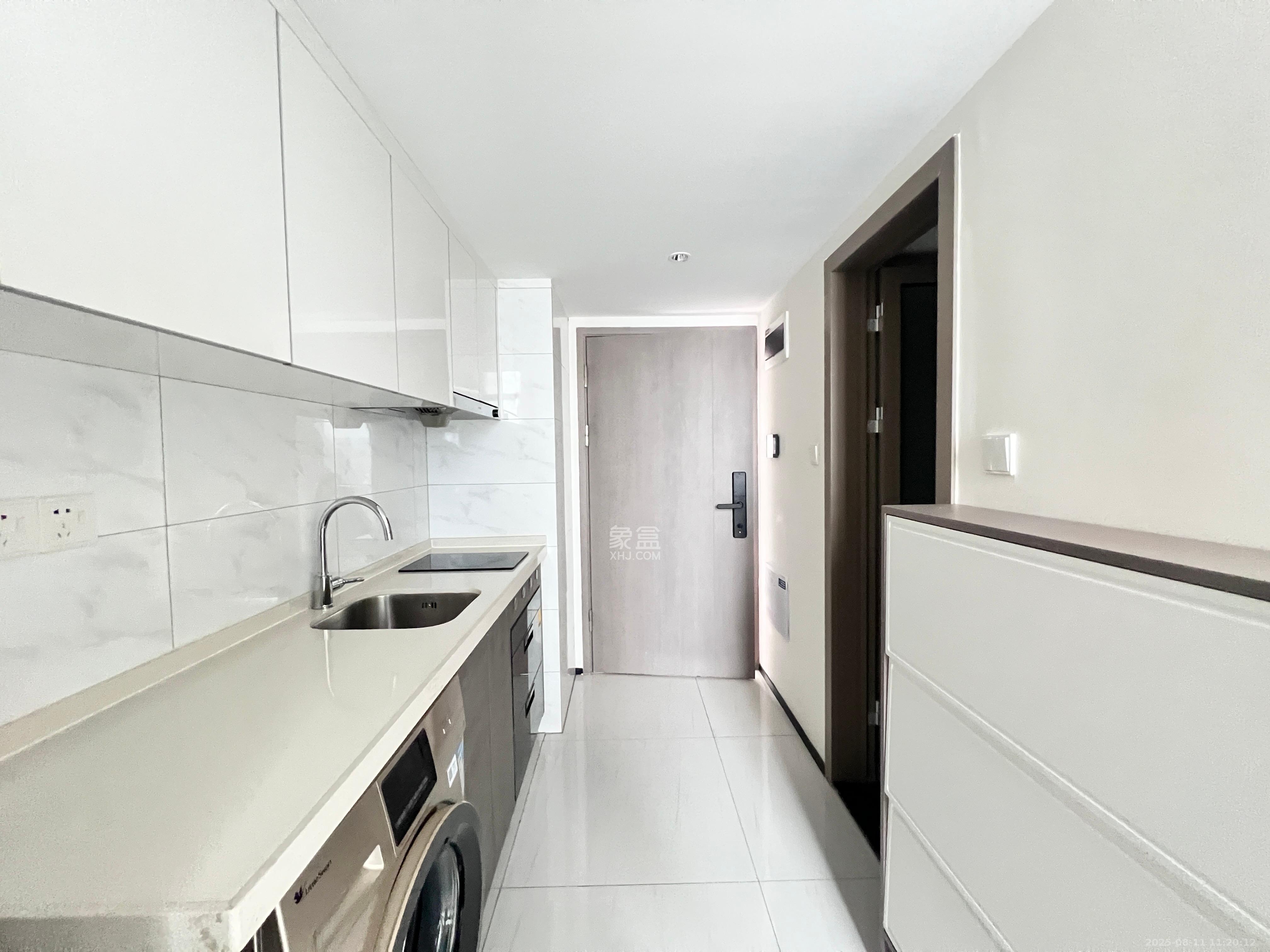 藏珑湖上公馆 1室1厅2卫 2300.0元/月 藏珑湖上公馆 1室1厅2卫 2300.0元/月室内图