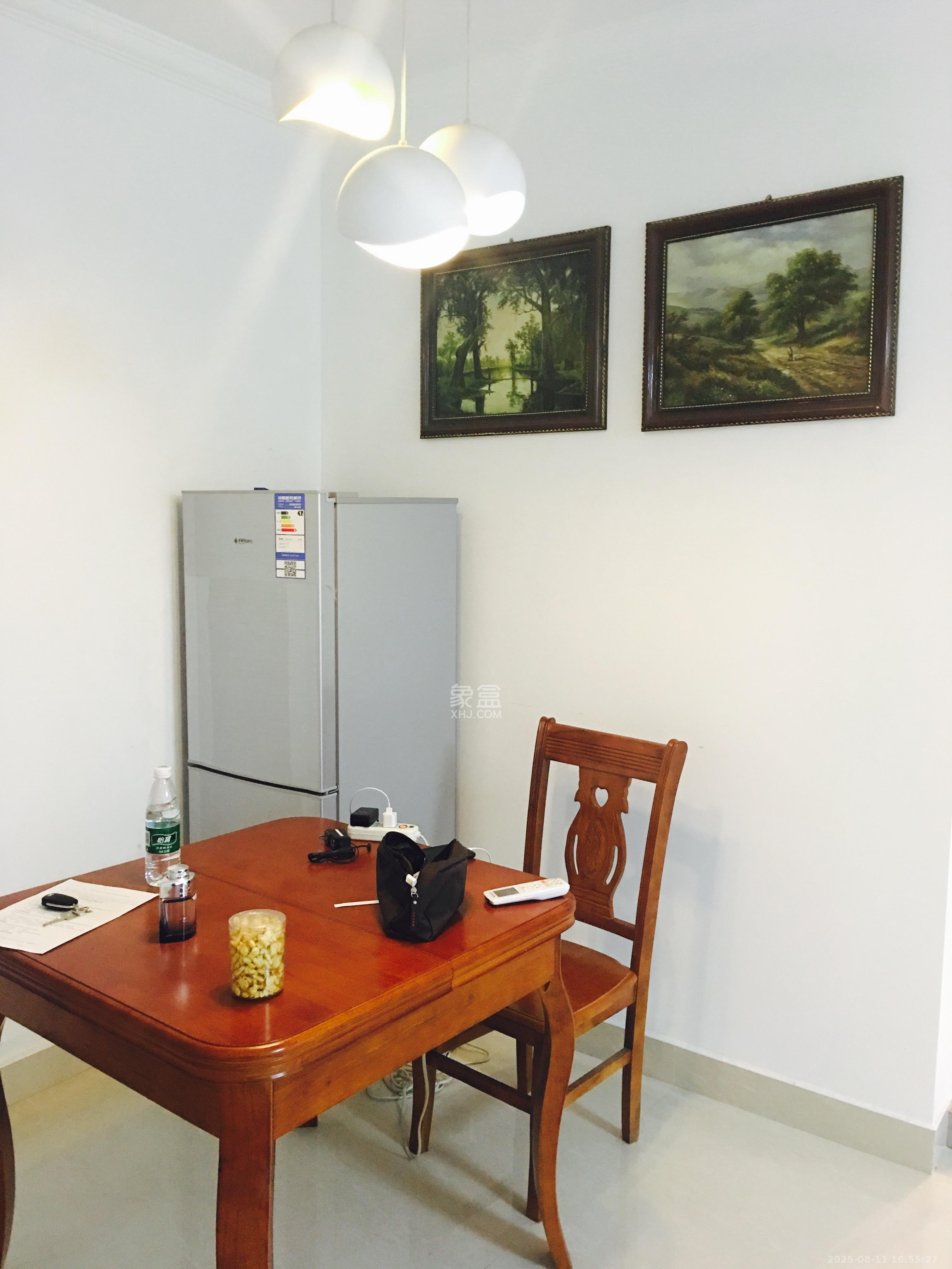 恒广国际景园一二区  2室2厅1卫    2000.0元/月室内图