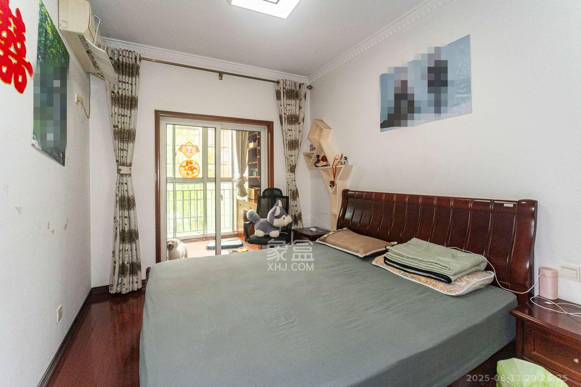 山水湾 3室2厅2卫 75.8万 山水湾 3室2厅2卫 75.8万卧室