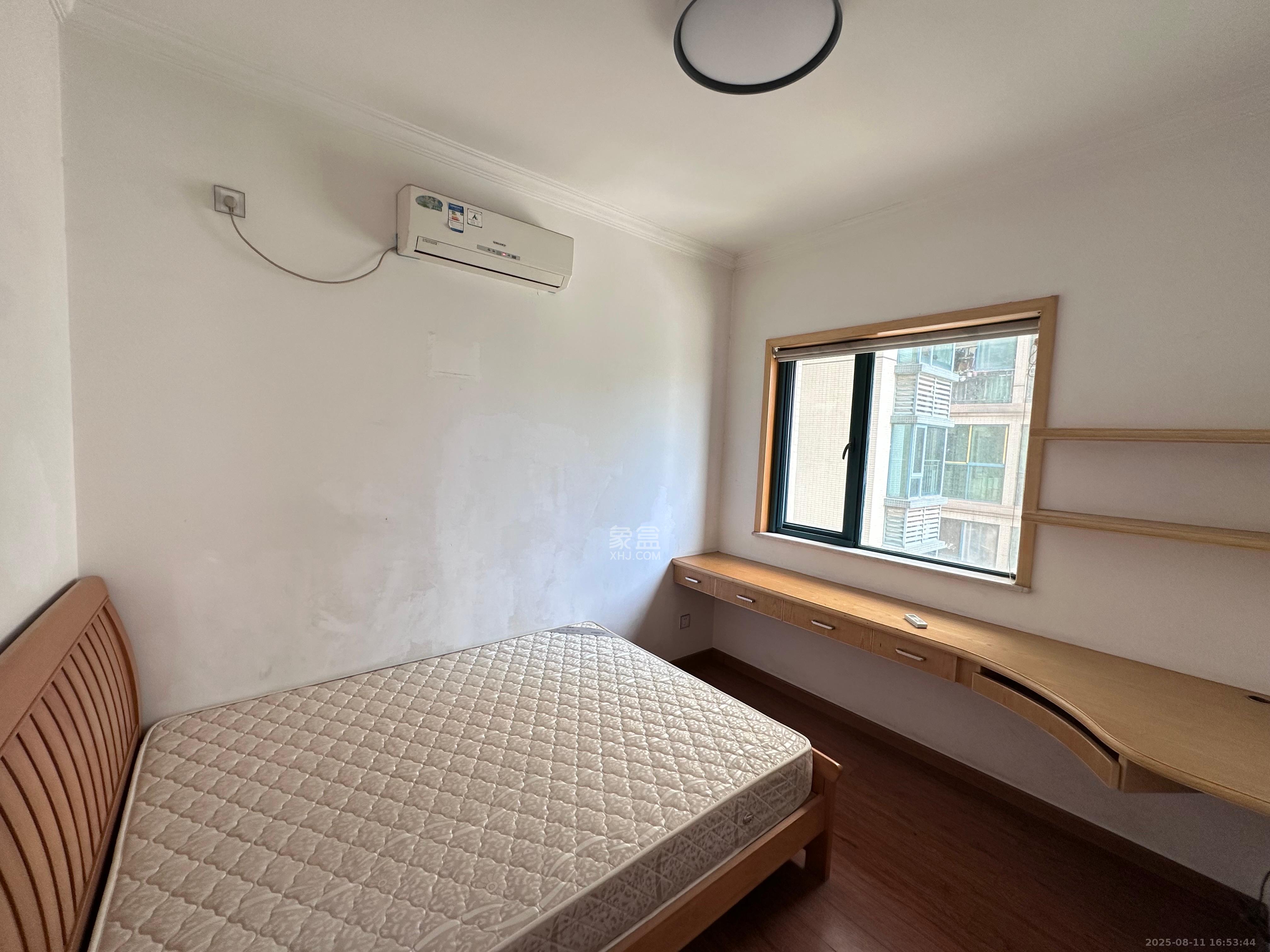 恒大华府 2室2厅1卫 2100.0元/月 恒大华府 2室2厅1卫 2100.0元/月室内图