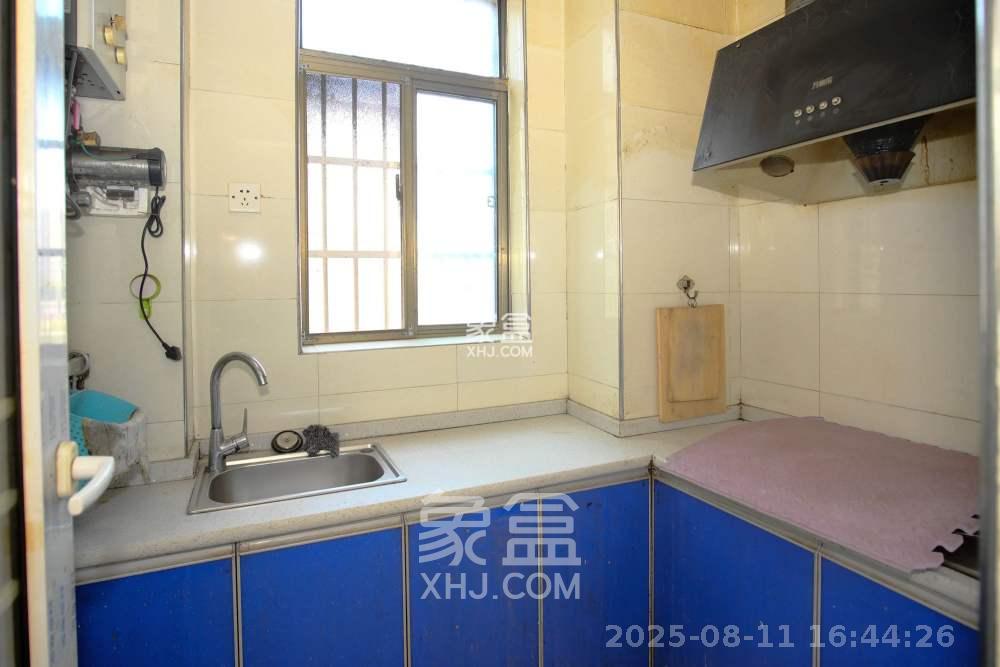 仁和苑  2室1厅1卫    1400.0元/月 仁和苑  2室1厅1卫    1400.0元/月室内图