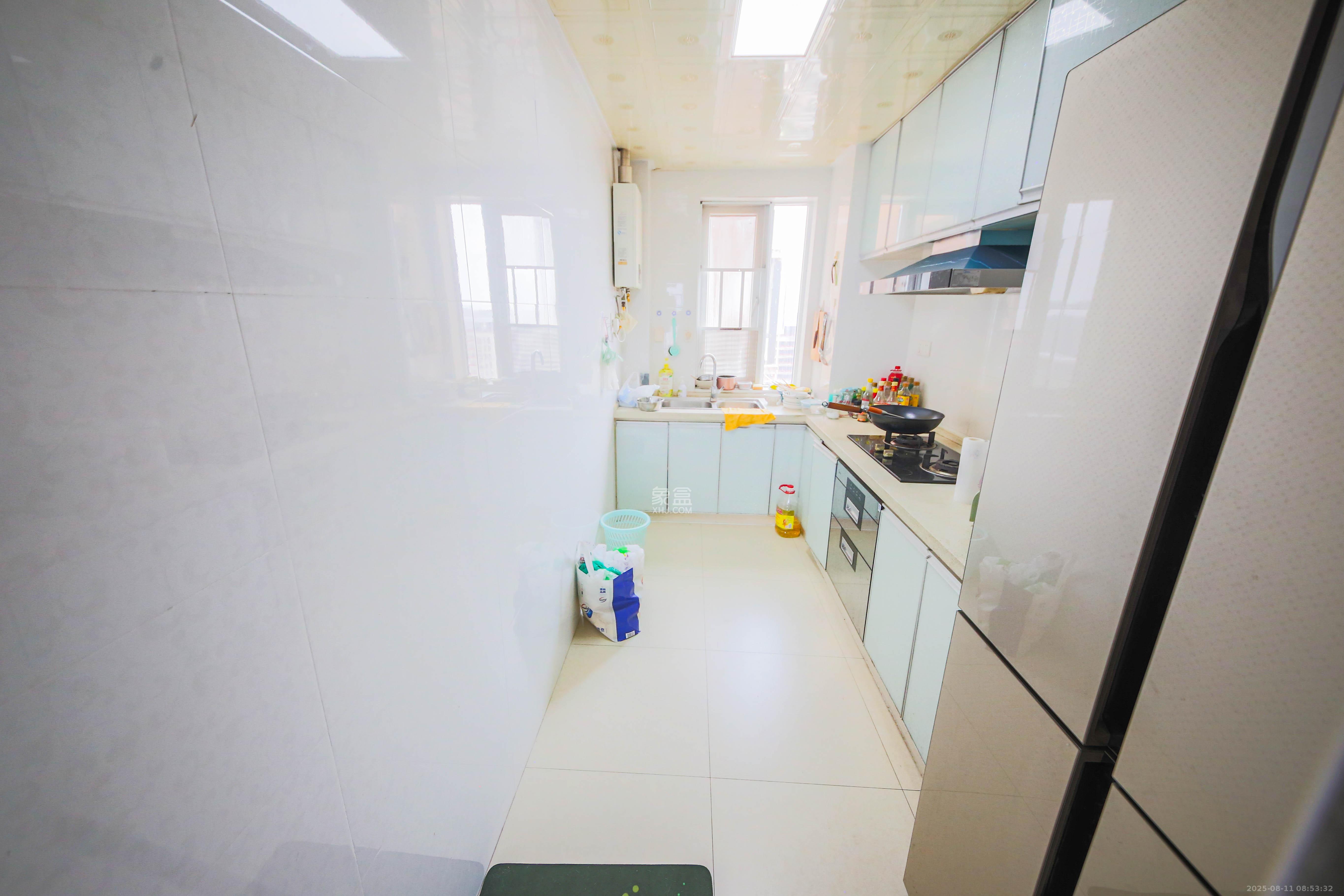 长城雅苑  3室2厅2卫    102.0万 长城雅苑  3室2厅2卫    102.0万厨房