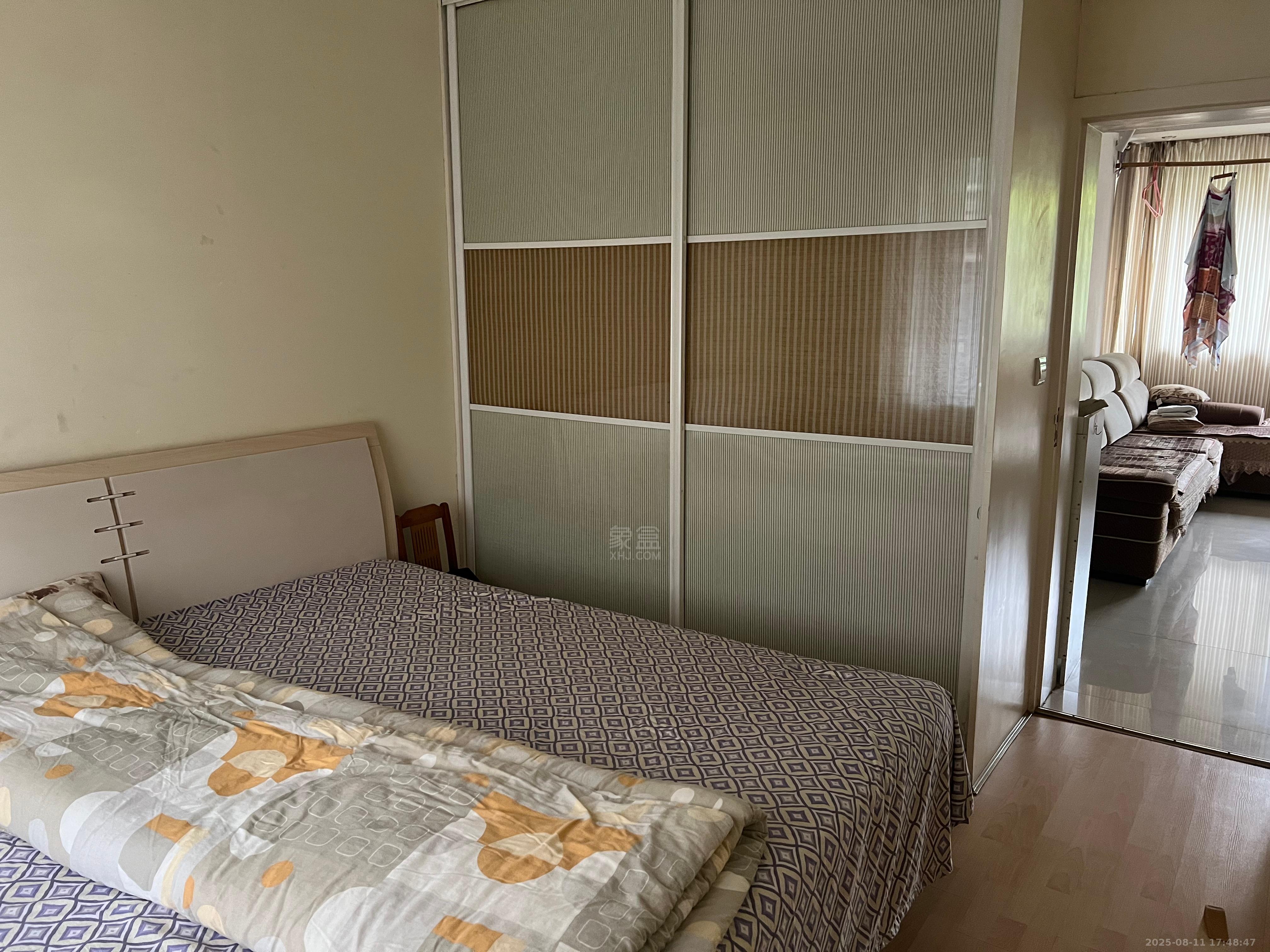 石桂小区 3室2厅1卫 1000.0元/月 石桂小区 3室2厅1卫 1000.0元/月室内图