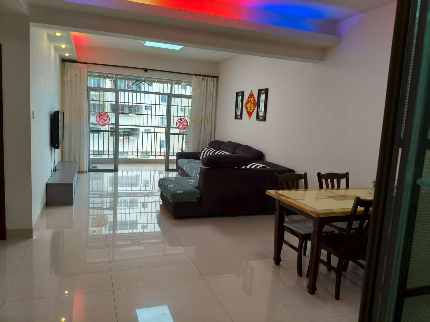 泽丰花园 2室2厅1卫 2300.0元/月 泽丰花园 2室2厅1卫 2300.0元/月室内图