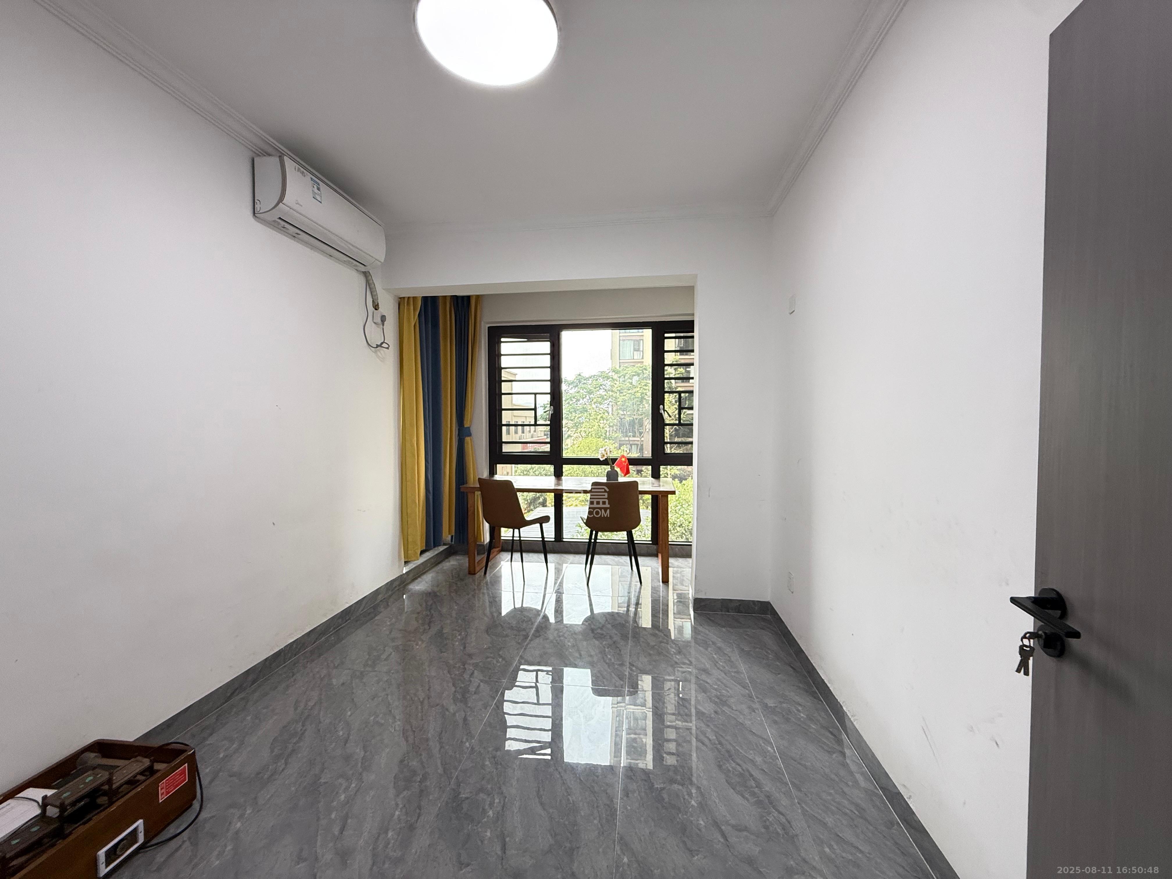 惟泽园 3室2厅2卫 3100.0元/月 惟泽园 3室2厅2卫 3100.0元/月室内图