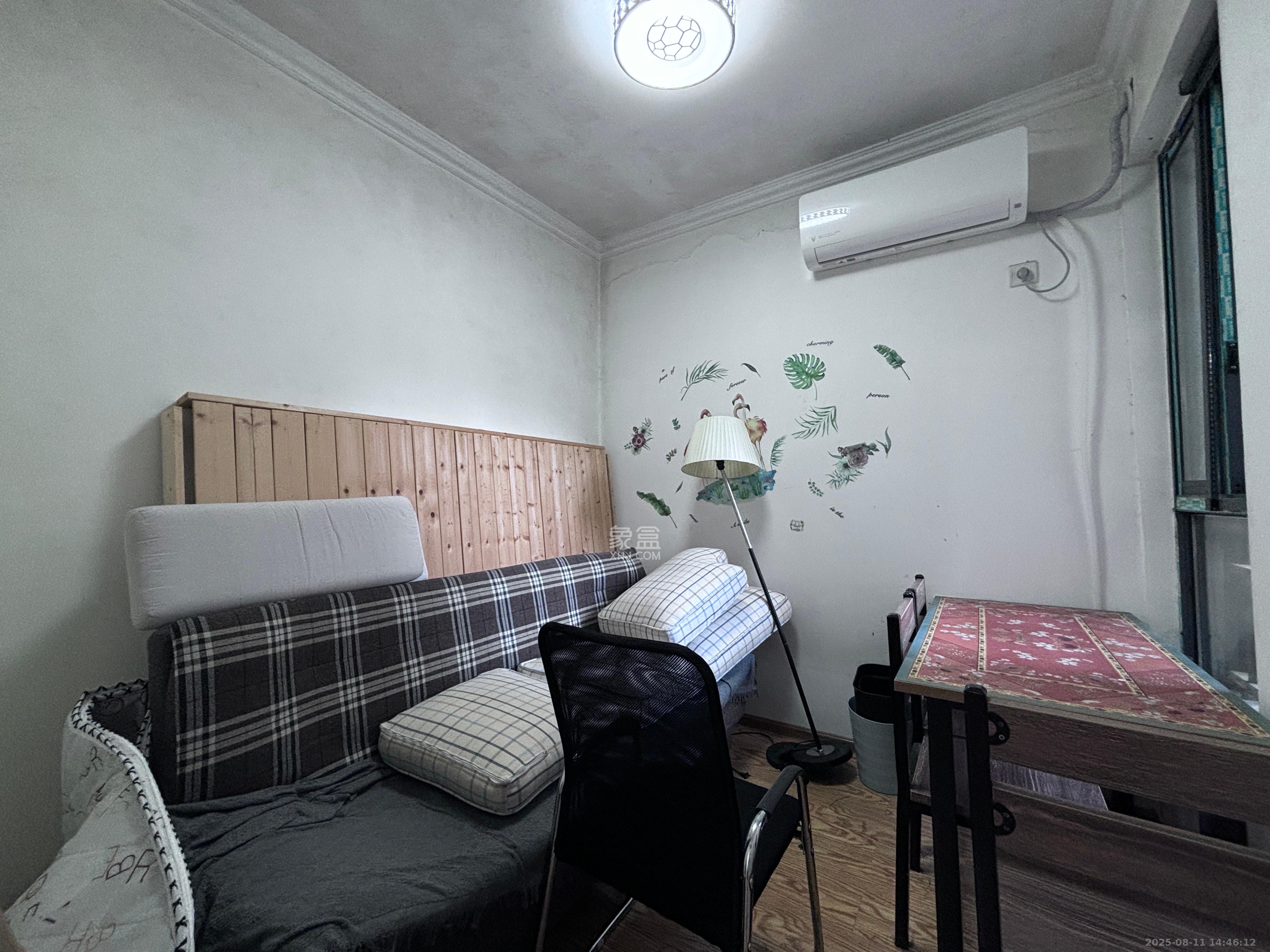 上峰苑(兰亭玥岛) 2室1厅1卫 1800.0元/月 上峰苑(兰亭玥岛) 2室1厅1卫 1800.0元/月室内图