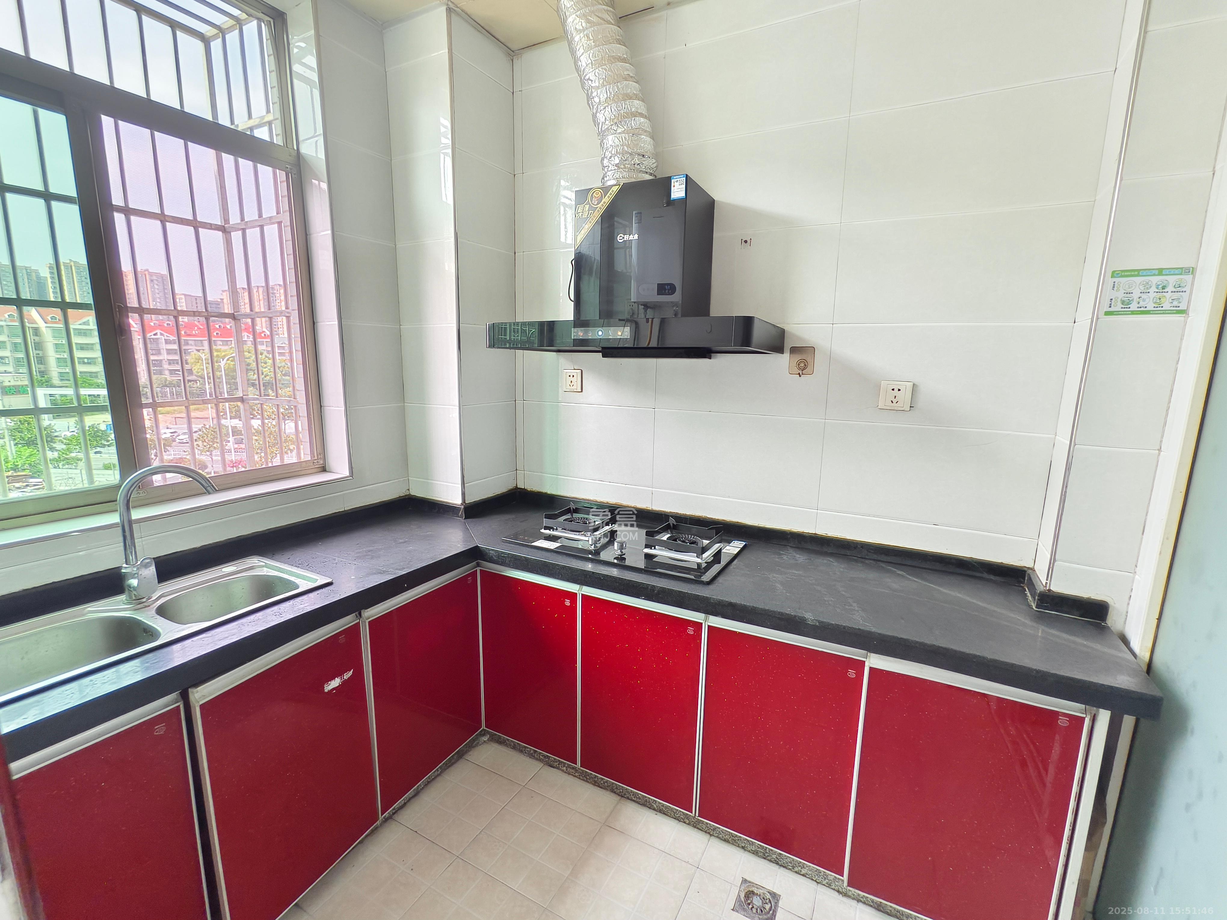 金桂小区一期 3室2厅1卫 1400.0元/月 金桂小区一期 3室2厅1卫 1400.0元/月室内图