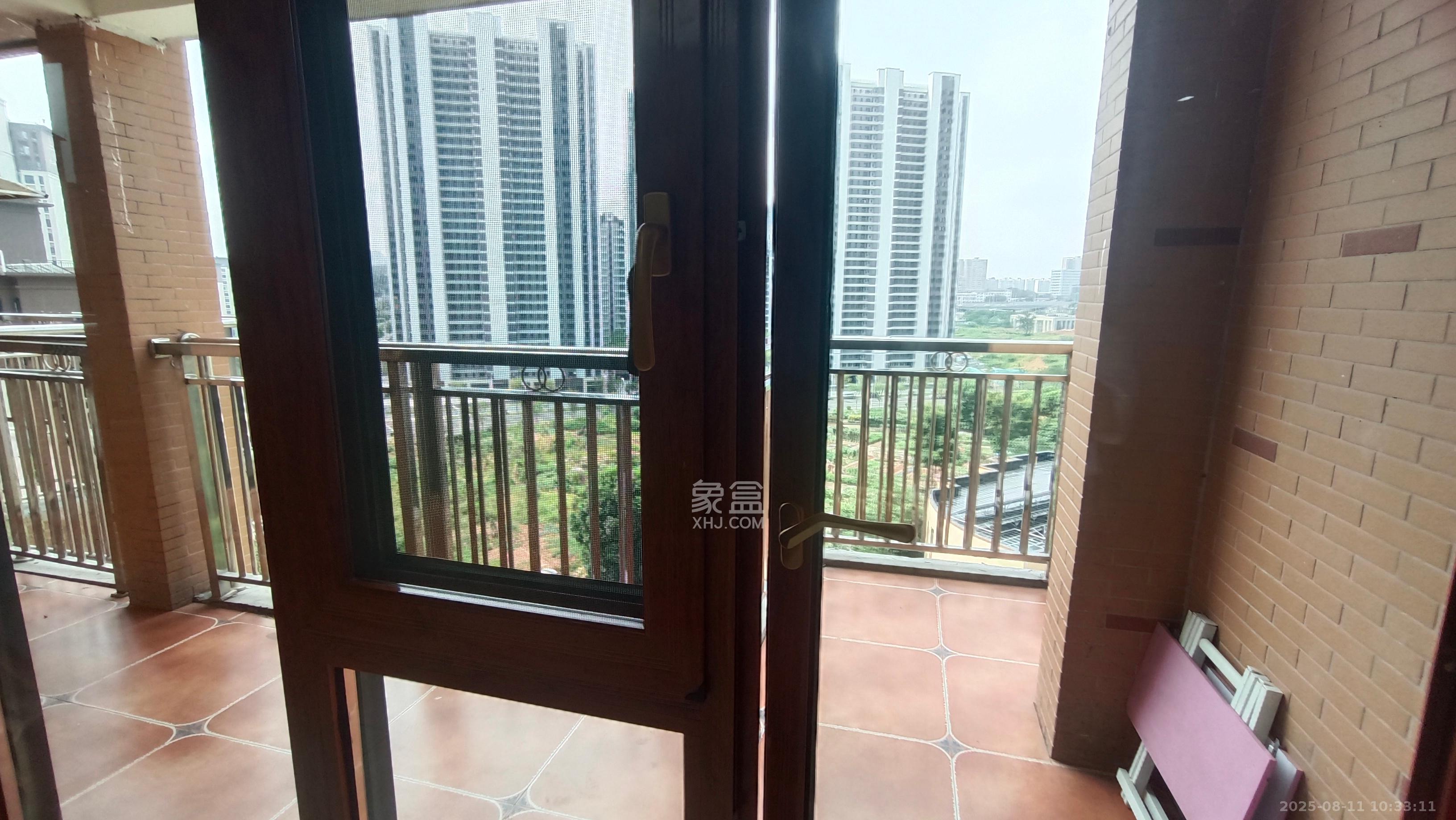 星城新宇月雅苑(月塘小区)  3室2厅1卫    2200.0元/月 星城新宇月雅苑(月塘小区)  3室2厅1卫    2200.0元/月室内图