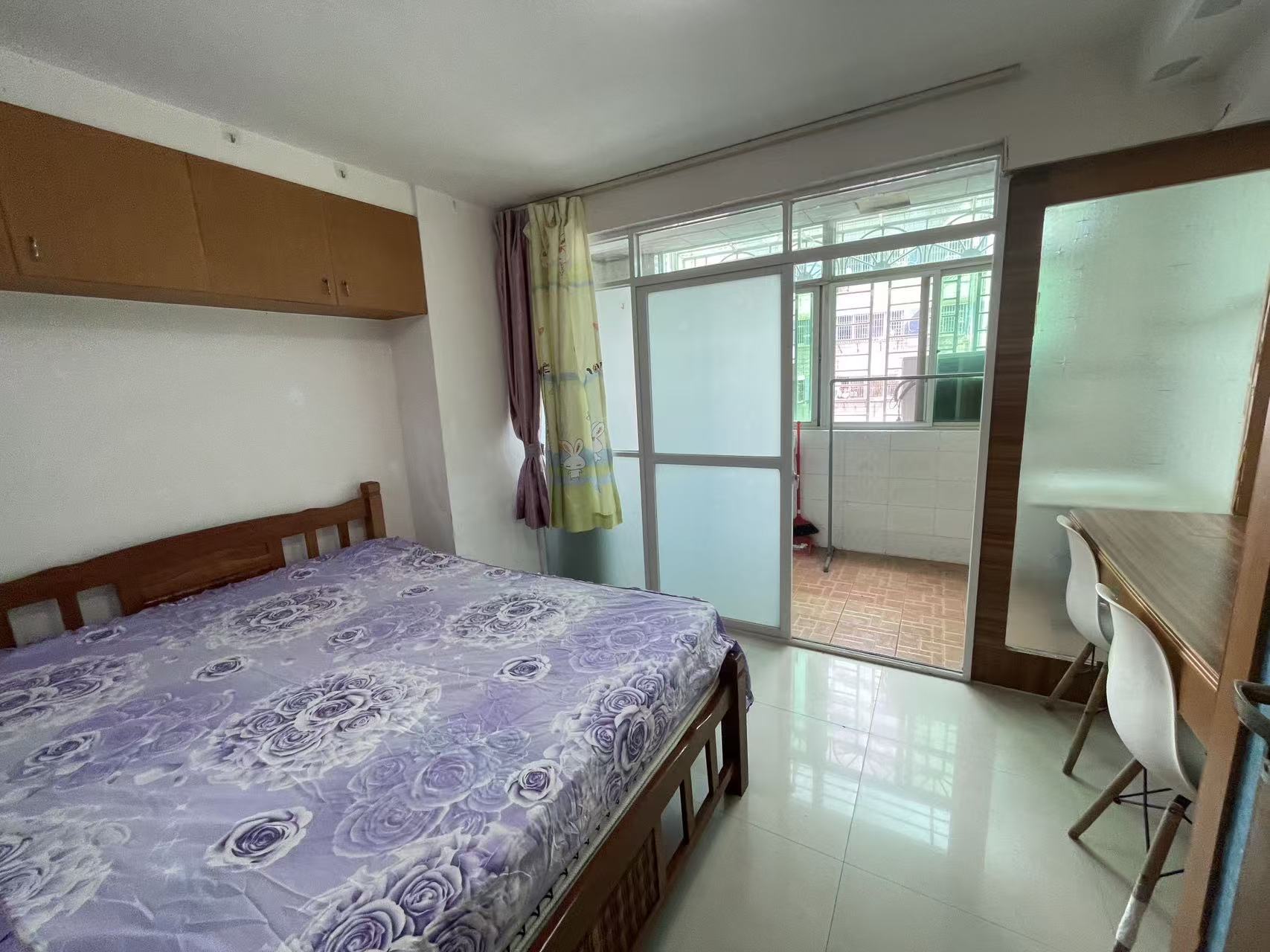 华星大厦 1室1厅1卫 1100.0元/月 华星大厦 1室1厅1卫 1100.0元/月室内图