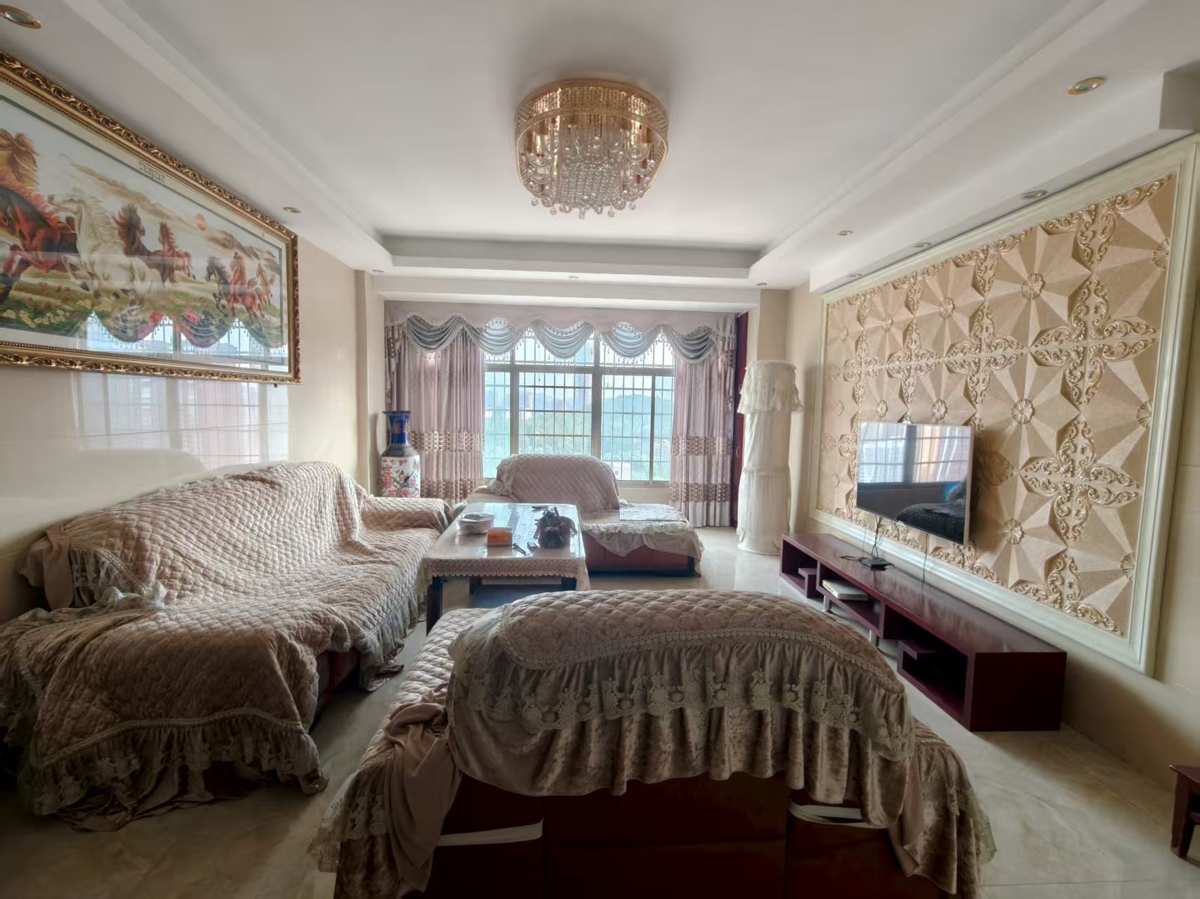 翰林苑 1室0厅0卫 1600.0元/月 翰林苑 1室0厅0卫 1600.0元/月室内图