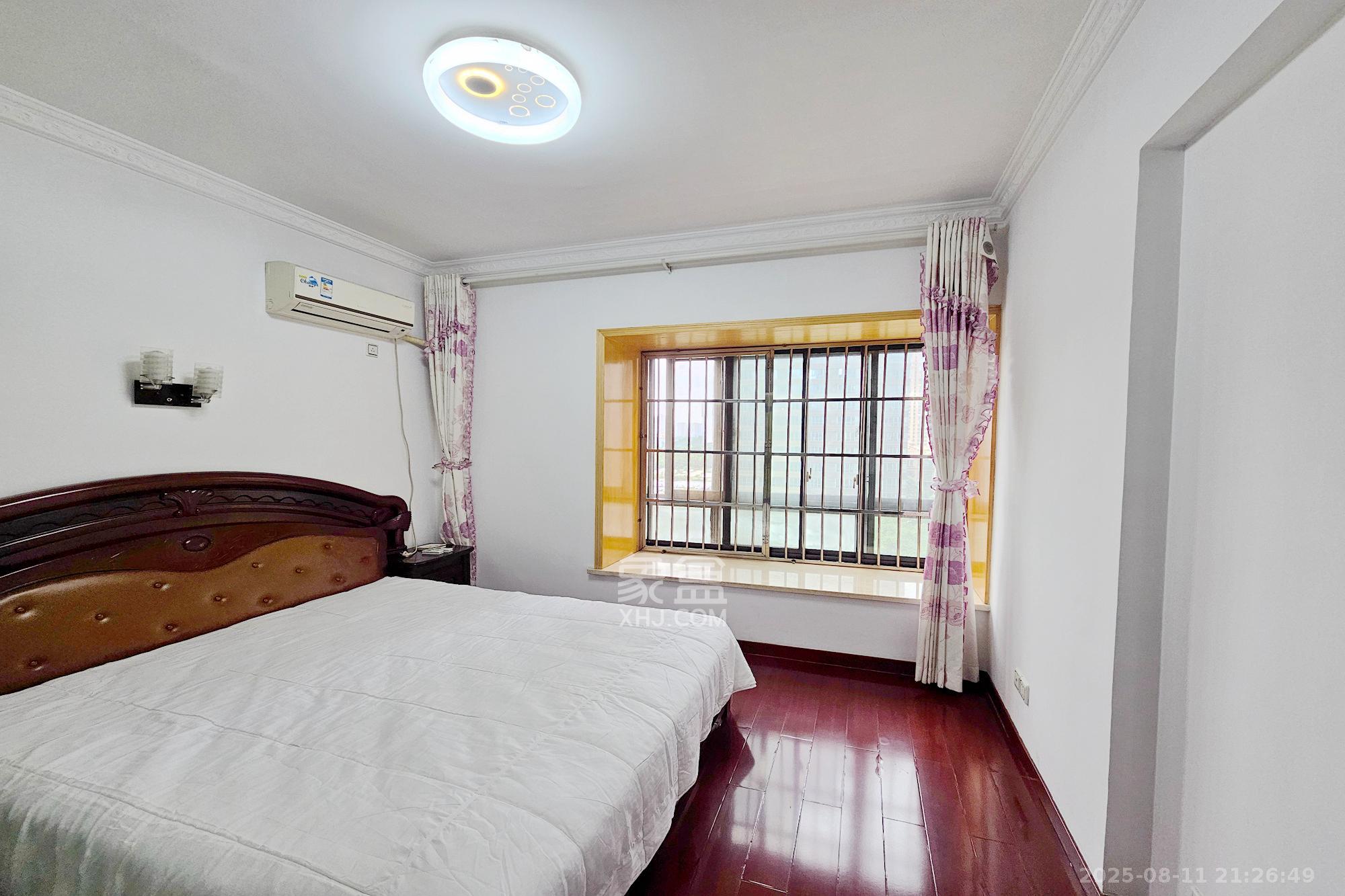 嘉宇盛世华章 2室2厅1卫 78.8万 嘉宇盛世华章 2室2厅1卫 78.8万卧室