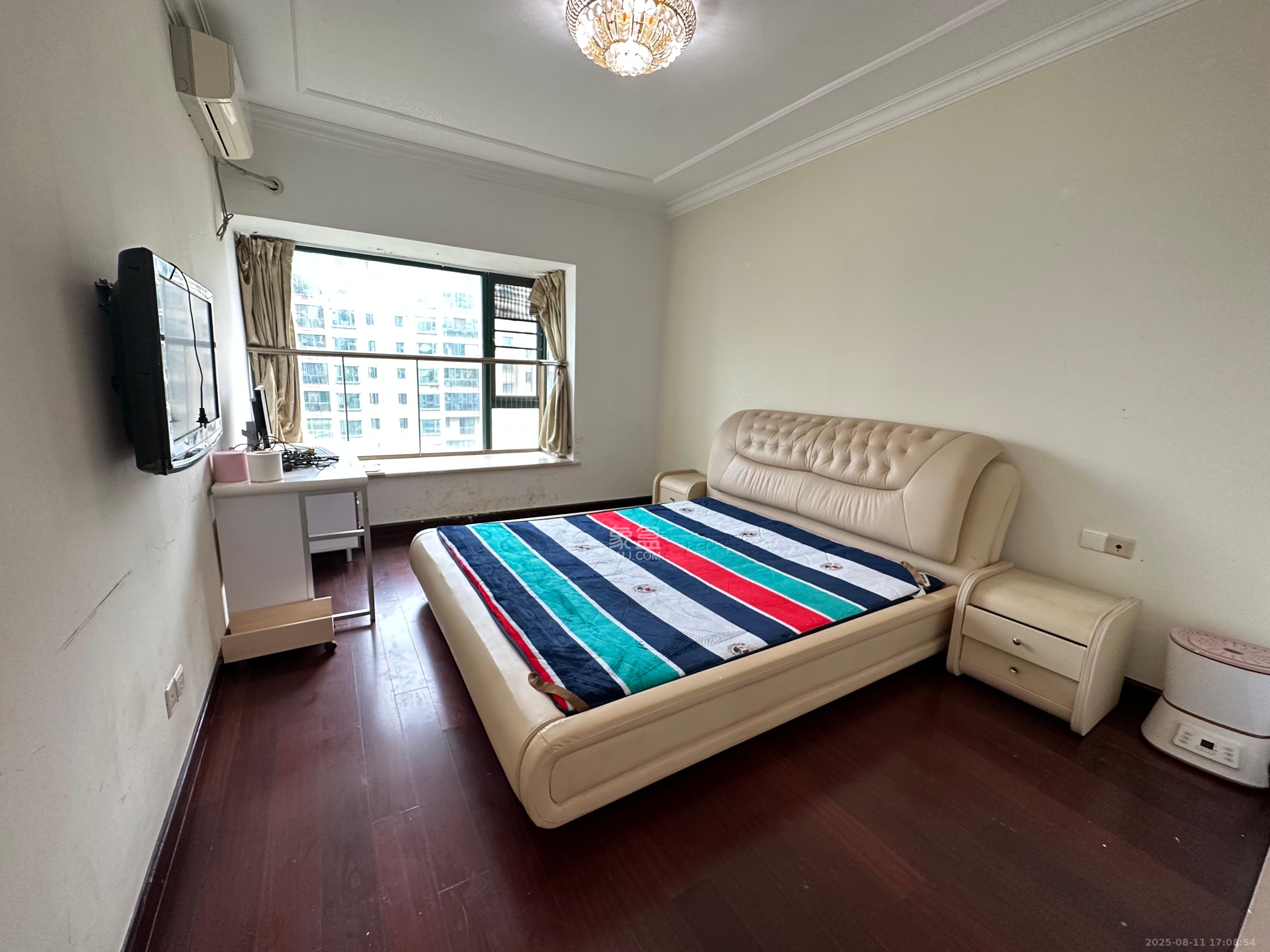 恒大华府  3室2厅2卫    3400.0元/月 恒大华府  3室2厅2卫    3400.0元/月室内图