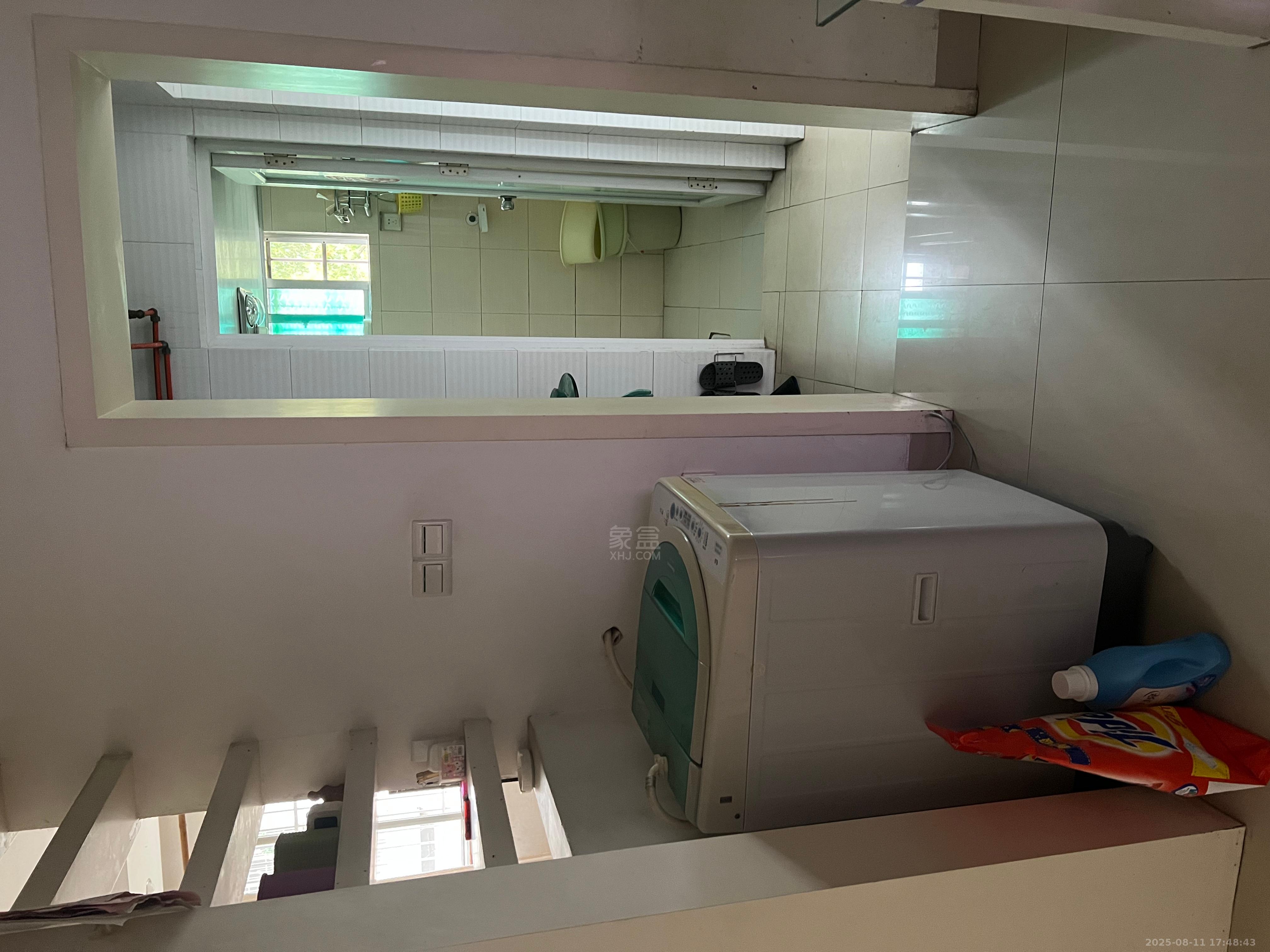 石桂小区 3室2厅1卫 1000.0元/月 石桂小区 3室2厅1卫 1000.0元/月室内图