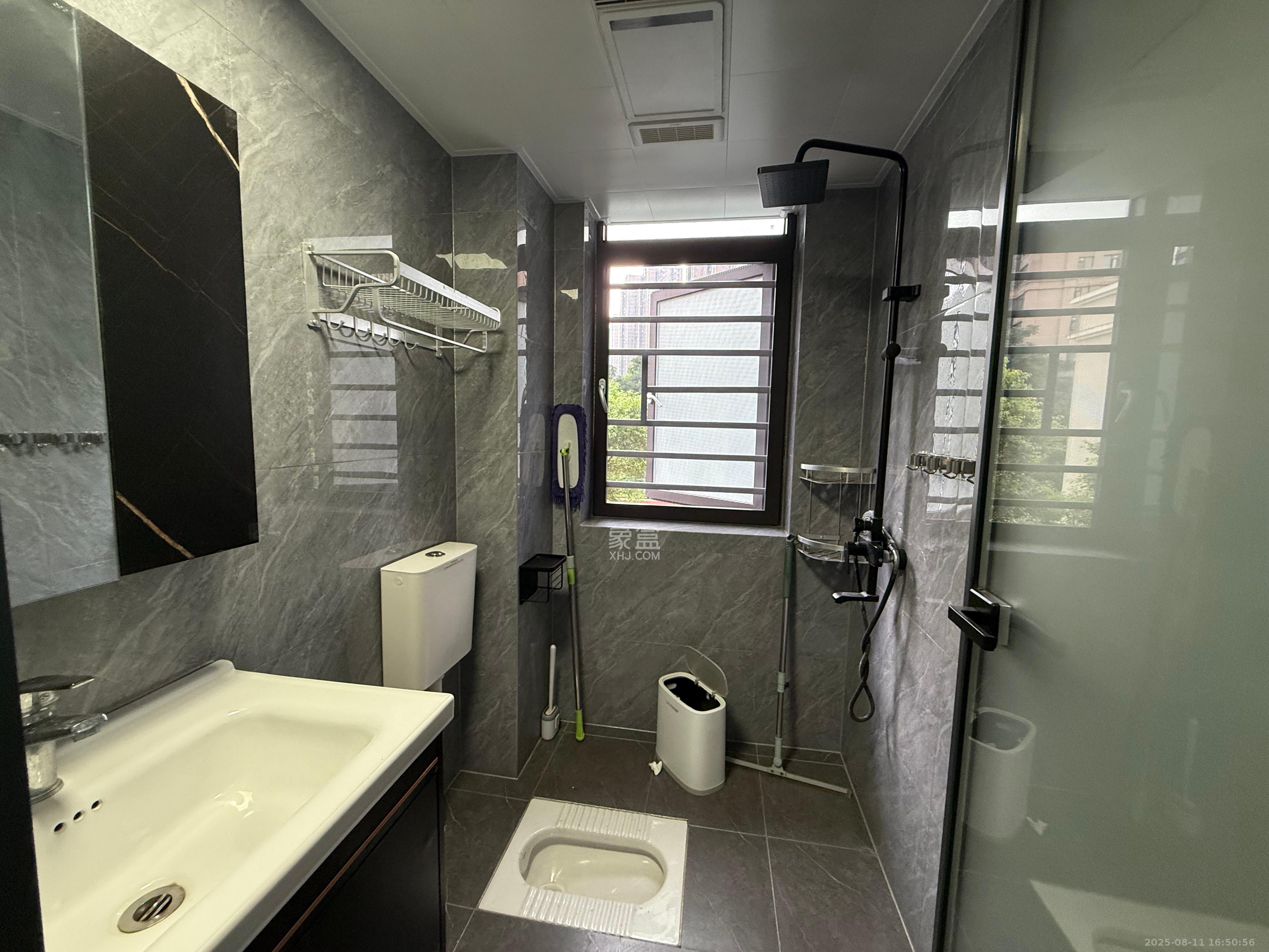 惟泽园 3室2厅2卫 3100.0元/月 惟泽园 3室2厅2卫 3100.0元/月室内图