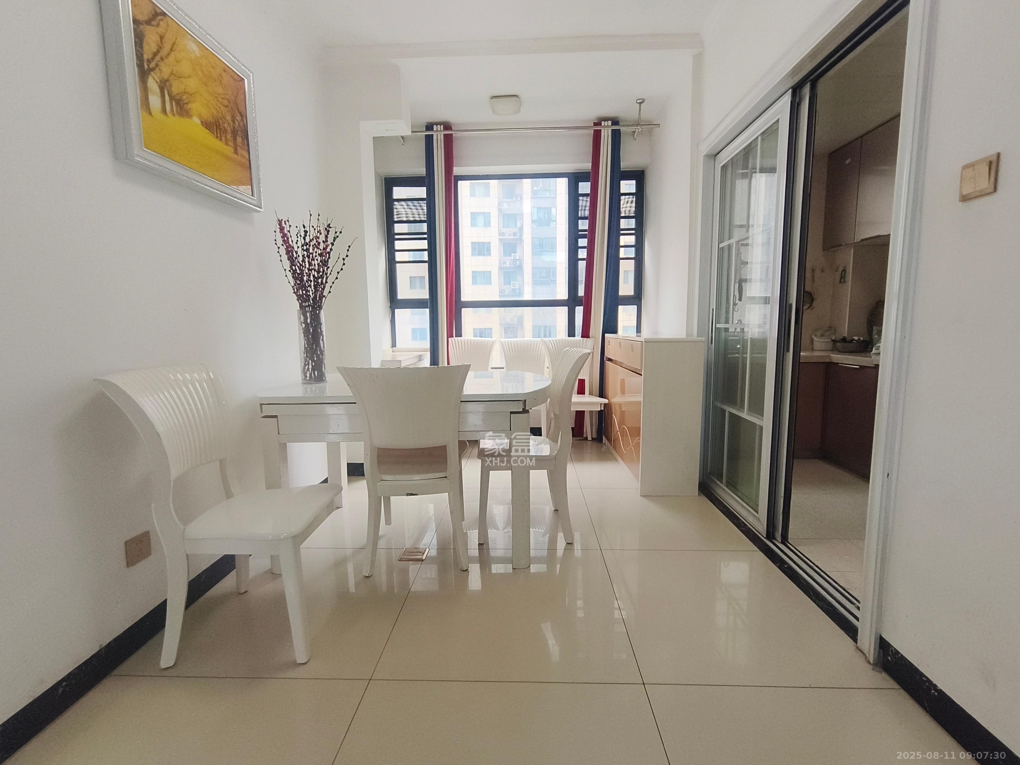 中国铁建梅溪青秀一期  3室2厅1卫    2400.0元/月 中国铁建梅溪青秀一期  3室2厅1卫    2400.0元/月室内图