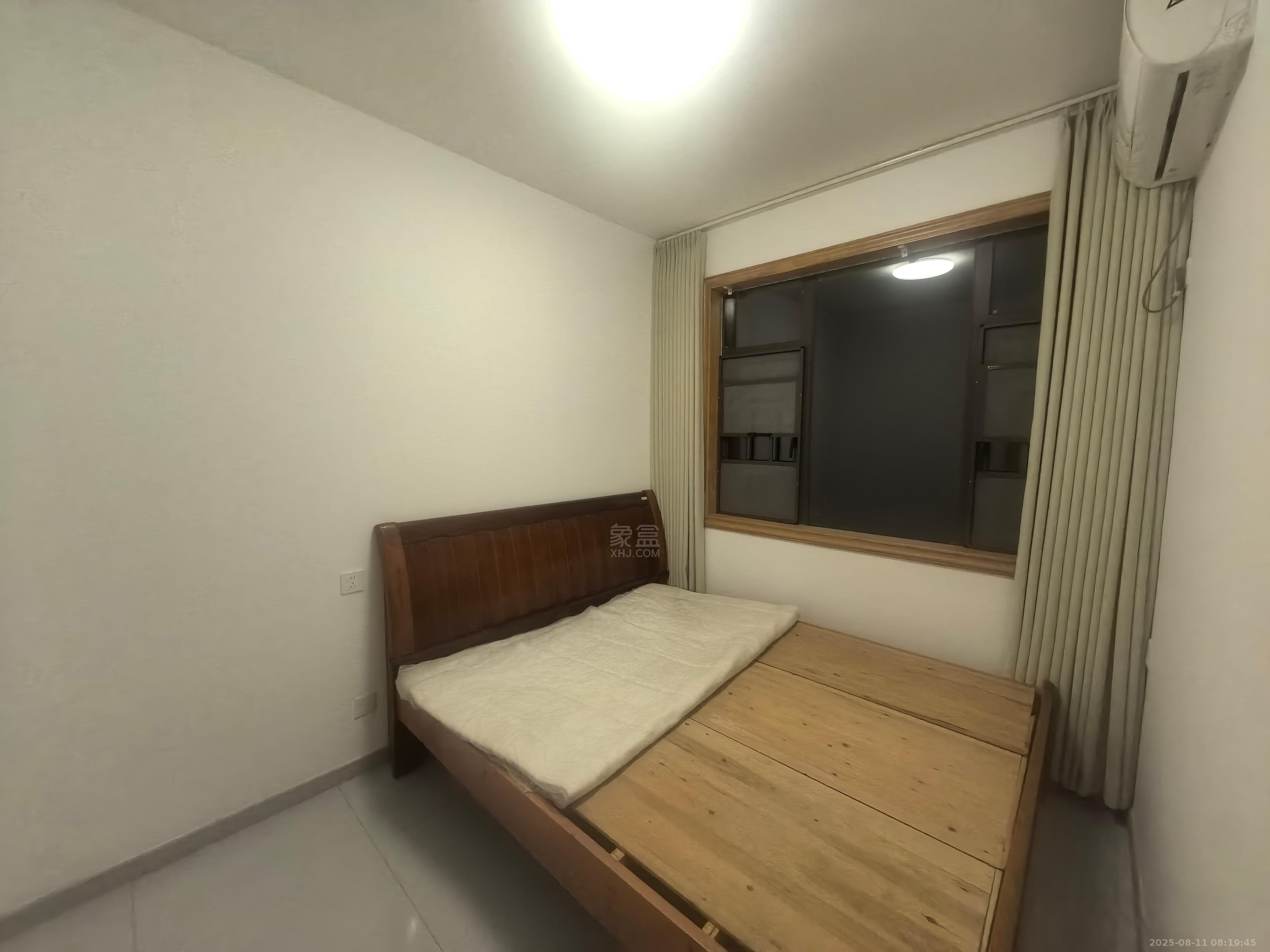 中泰财富湘江 3室2厅1卫 1800.0元/月 中泰财富湘江 3室2厅1卫 1800.0元/月室内图