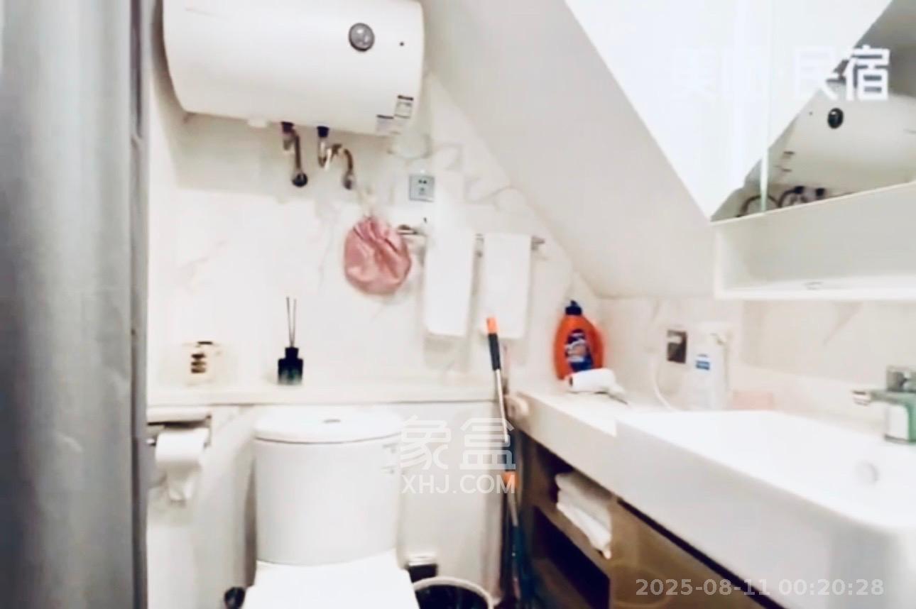 达美寰宇中心  2室1厅1卫    3500.0元/月 达美寰宇中心  2室1厅1卫    3500.0元/月室内图