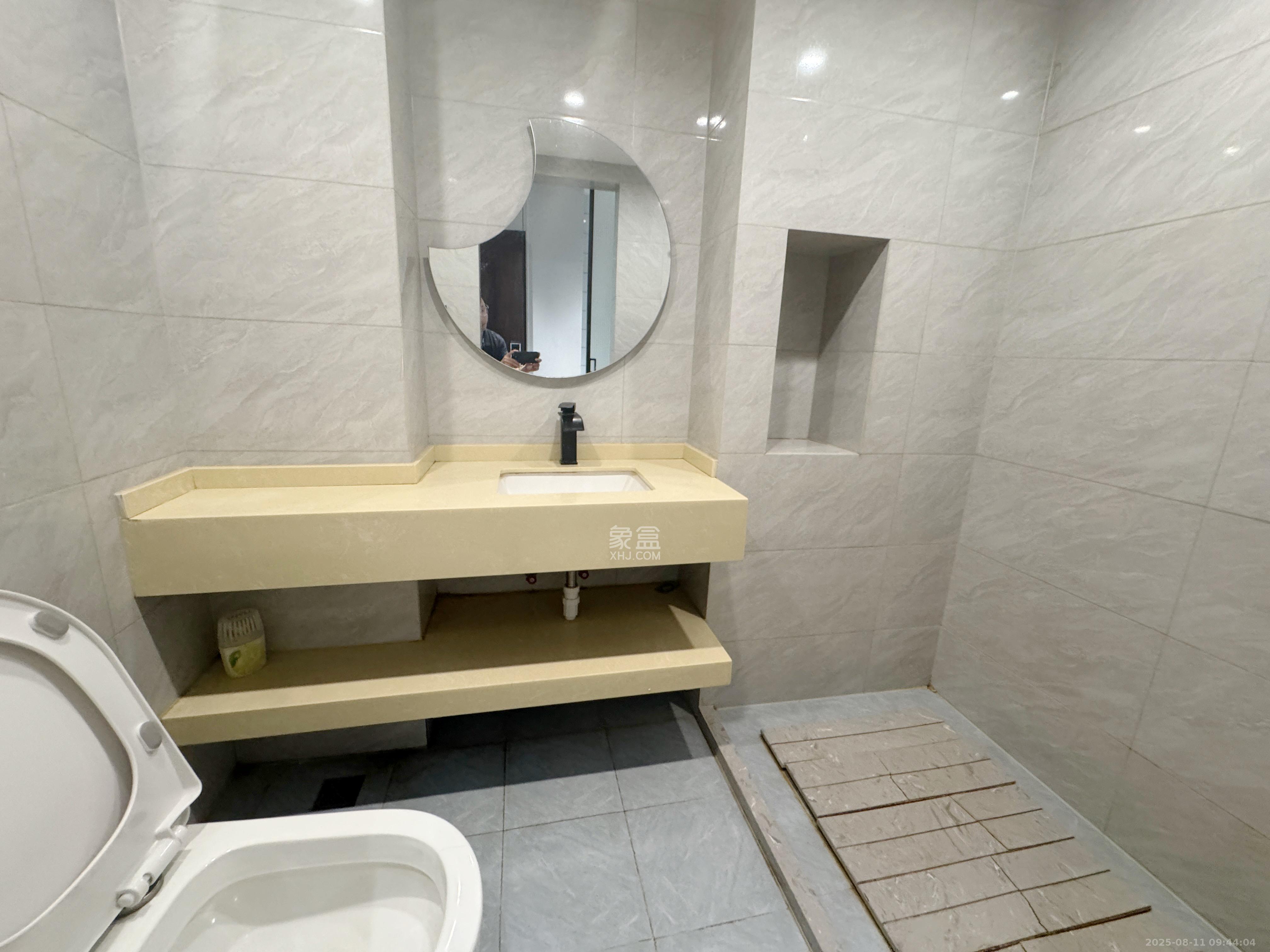 万润时光里  1室1厅1卫   1800.00元/月室内图