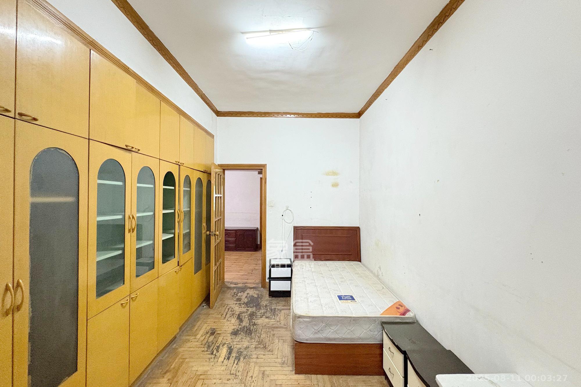 乔庄社区  4室1厅1卫    49.0万卧室