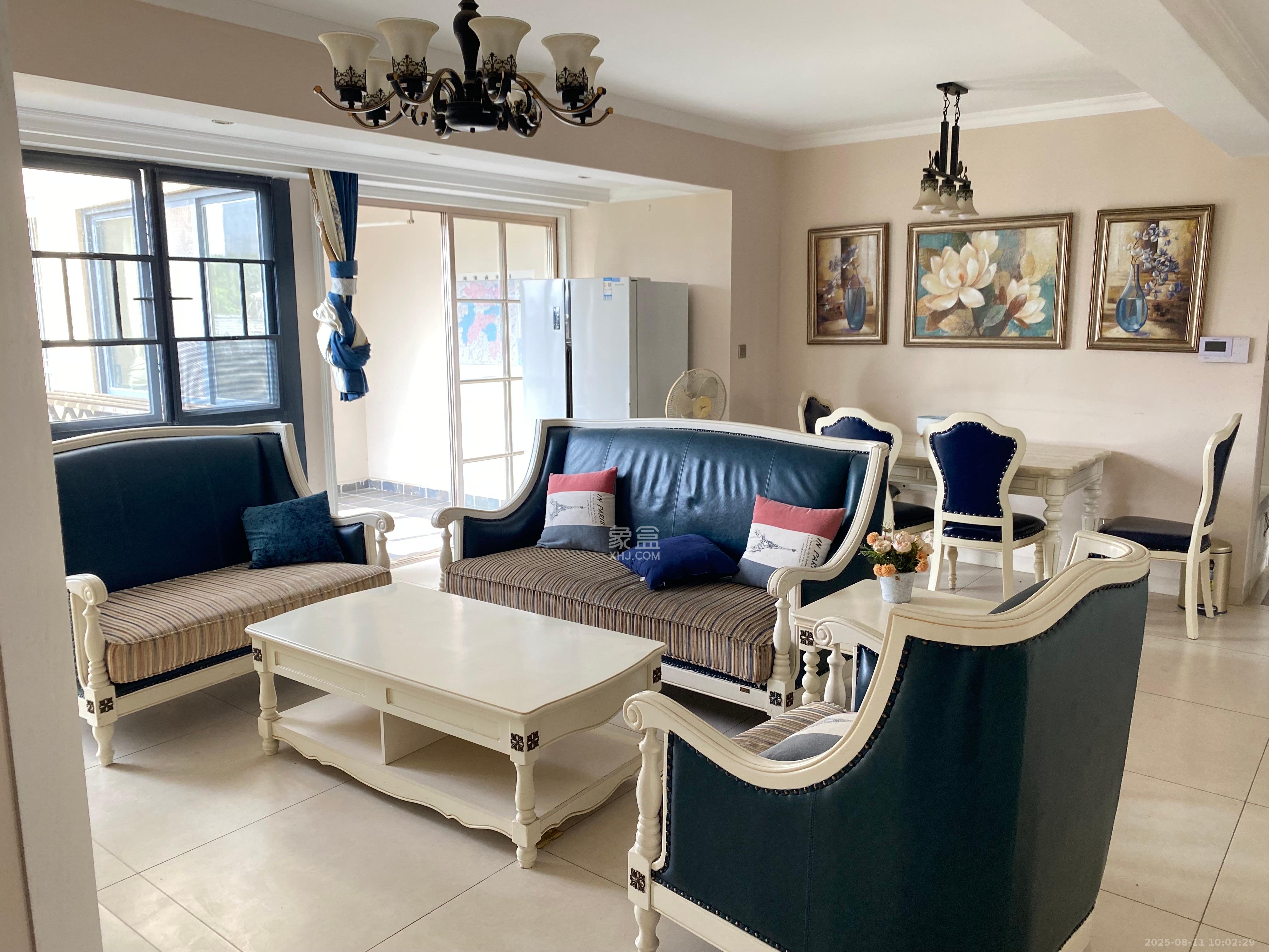 蓝光幸福满庭 4室2厅2卫 2800.0元/月 蓝光幸福满庭 4室2厅2卫 2800.0元/月室内图