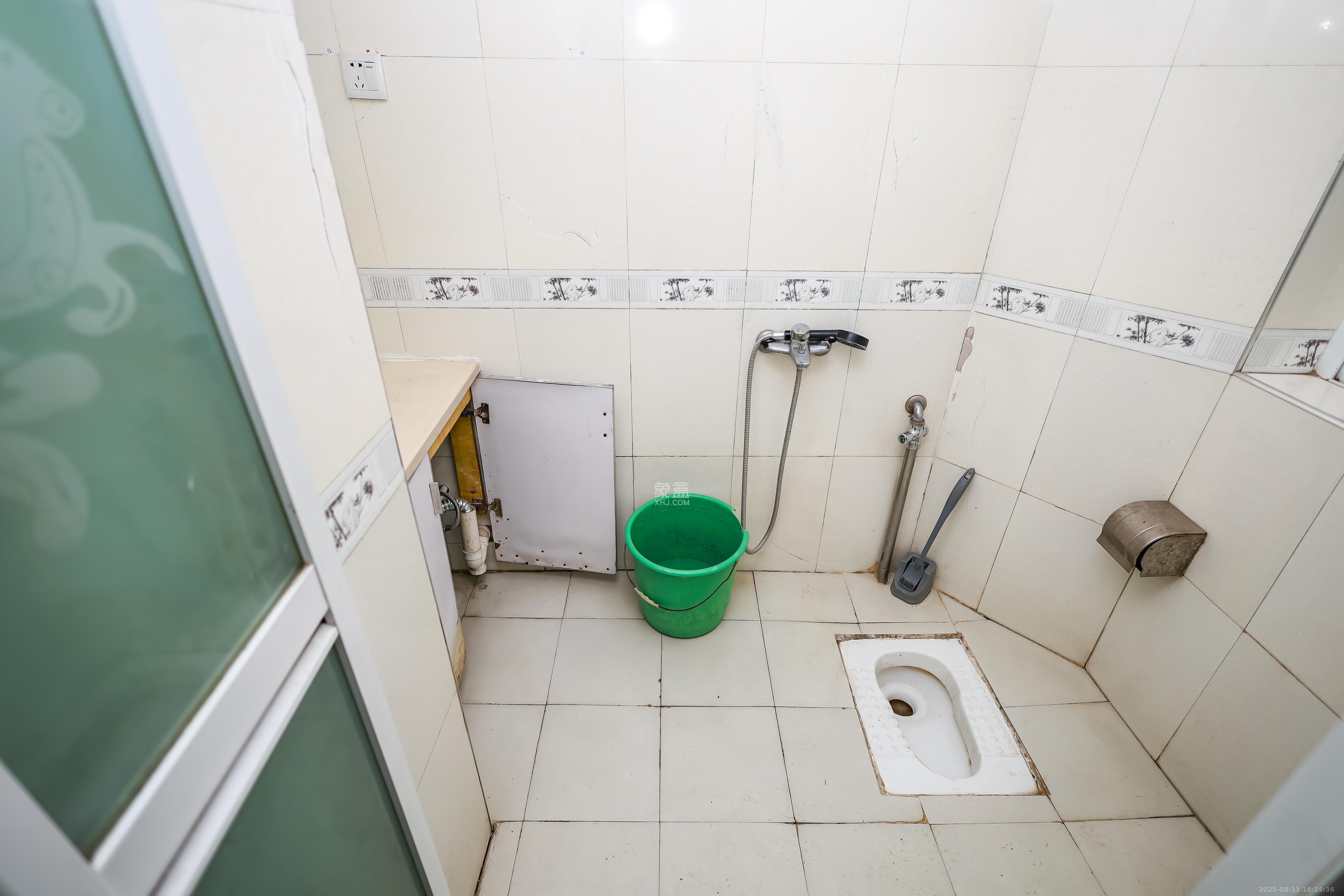 咸嘉新村悦峰园  3室2厅1卫    108.0万卫生间