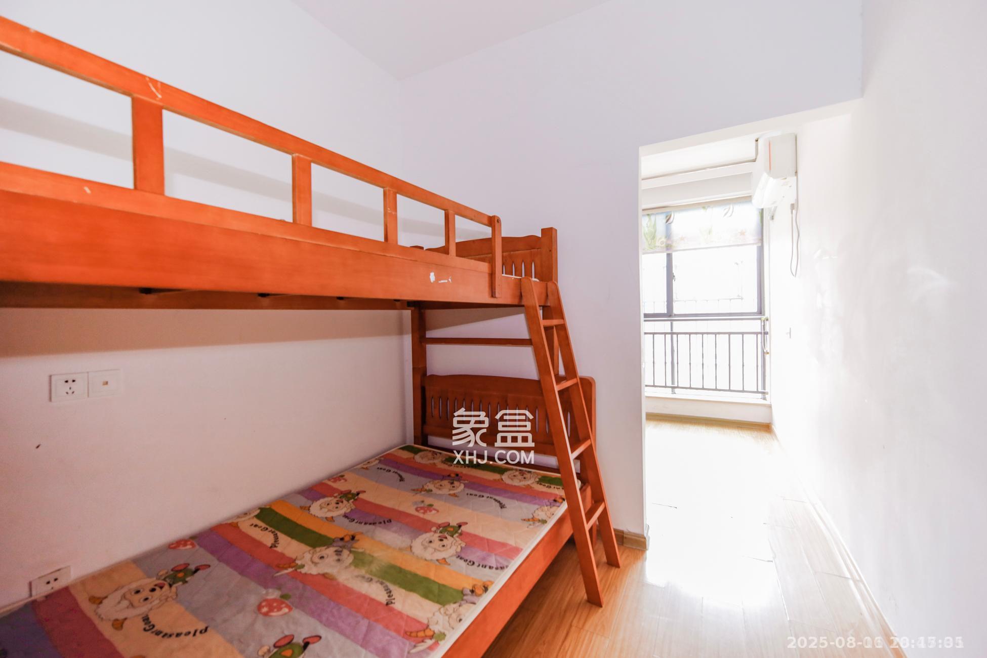 新盛珑璟台 1室2厅1卫 2500.0元/月 新盛珑璟台 1室2厅1卫 2500.0元/月室内图