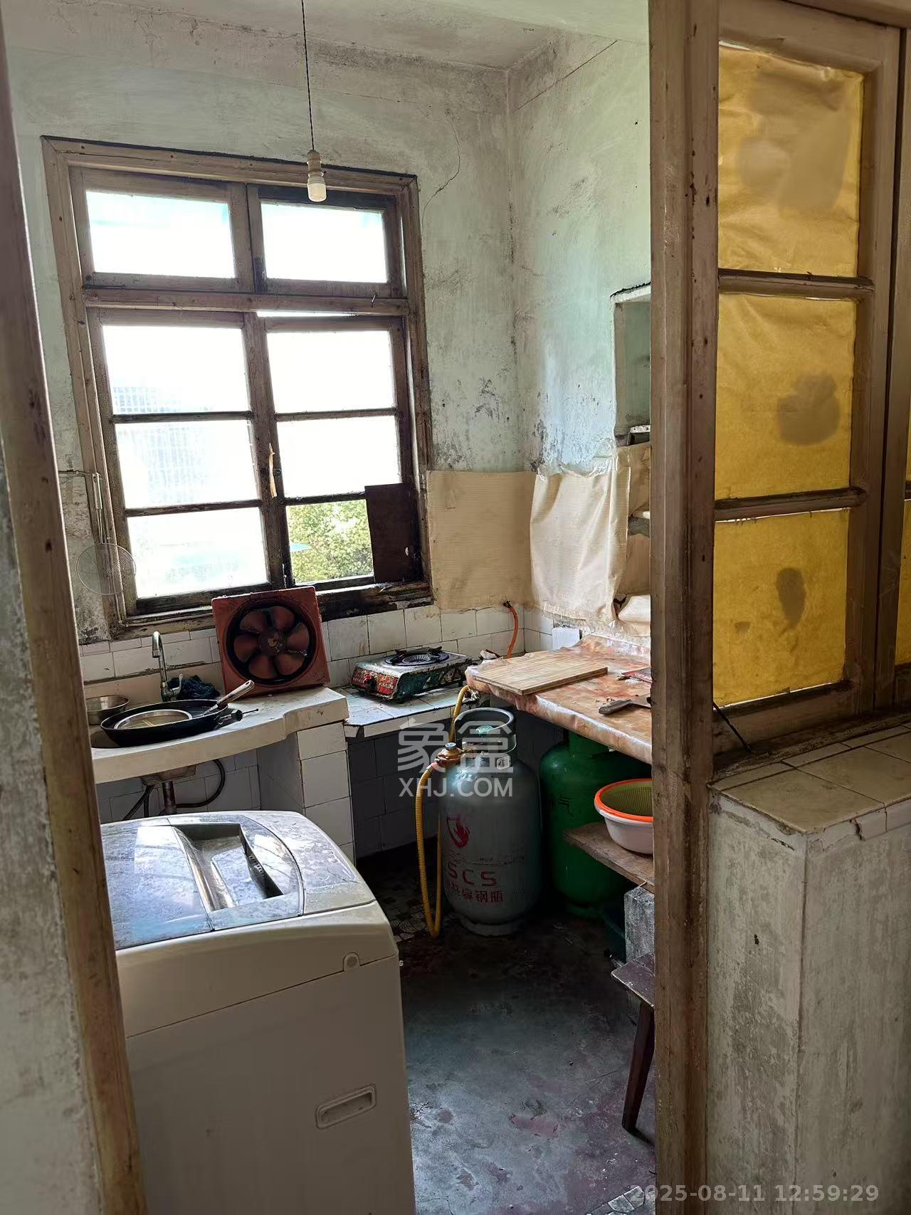 牛婆塘社区 1室1厅1卫 1000.0元/月 牛婆塘社区 1室1厅1卫 1000.0元/月室内图