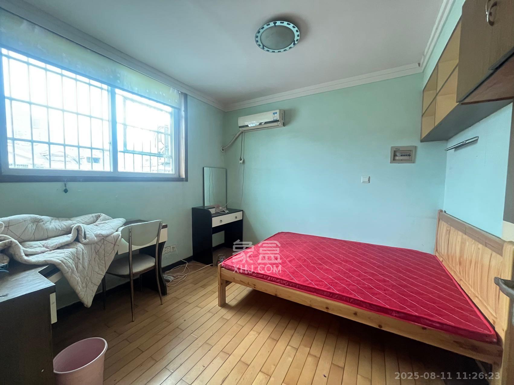 恩瑞麓山名园(龙王港小区) 2室2厅2卫 2100.0元/月 恩瑞麓山名园(龙王港小区) 2室2厅2卫 2100.0元/月室内图