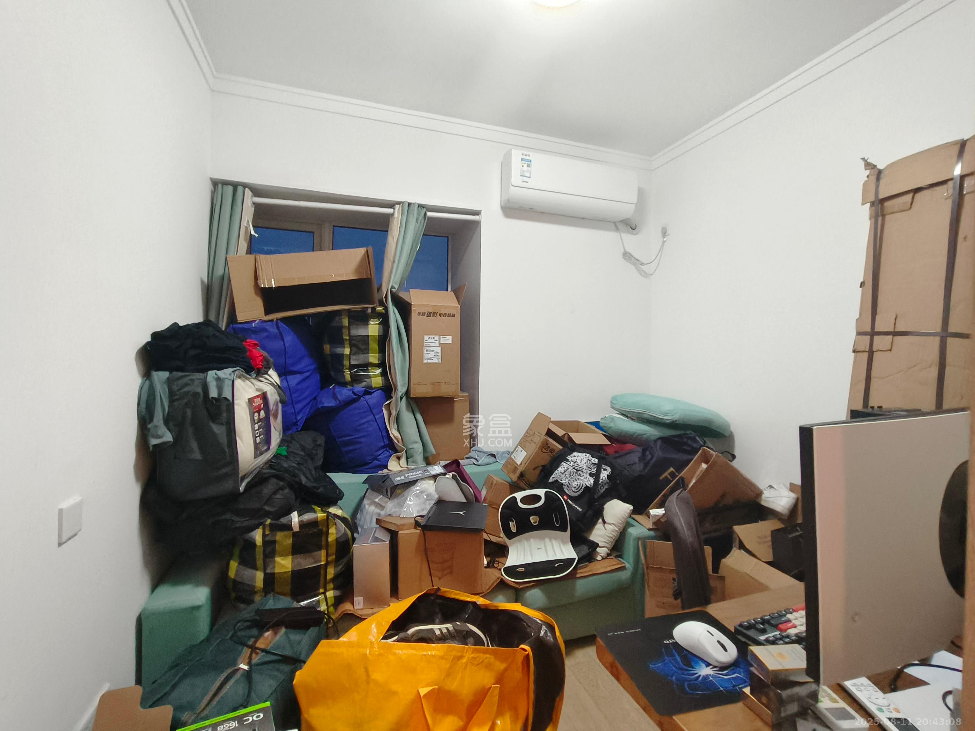 金地中交麓谷香颂(金地中交雅苑)  3室2厅2卫   3300.00元/月室内图