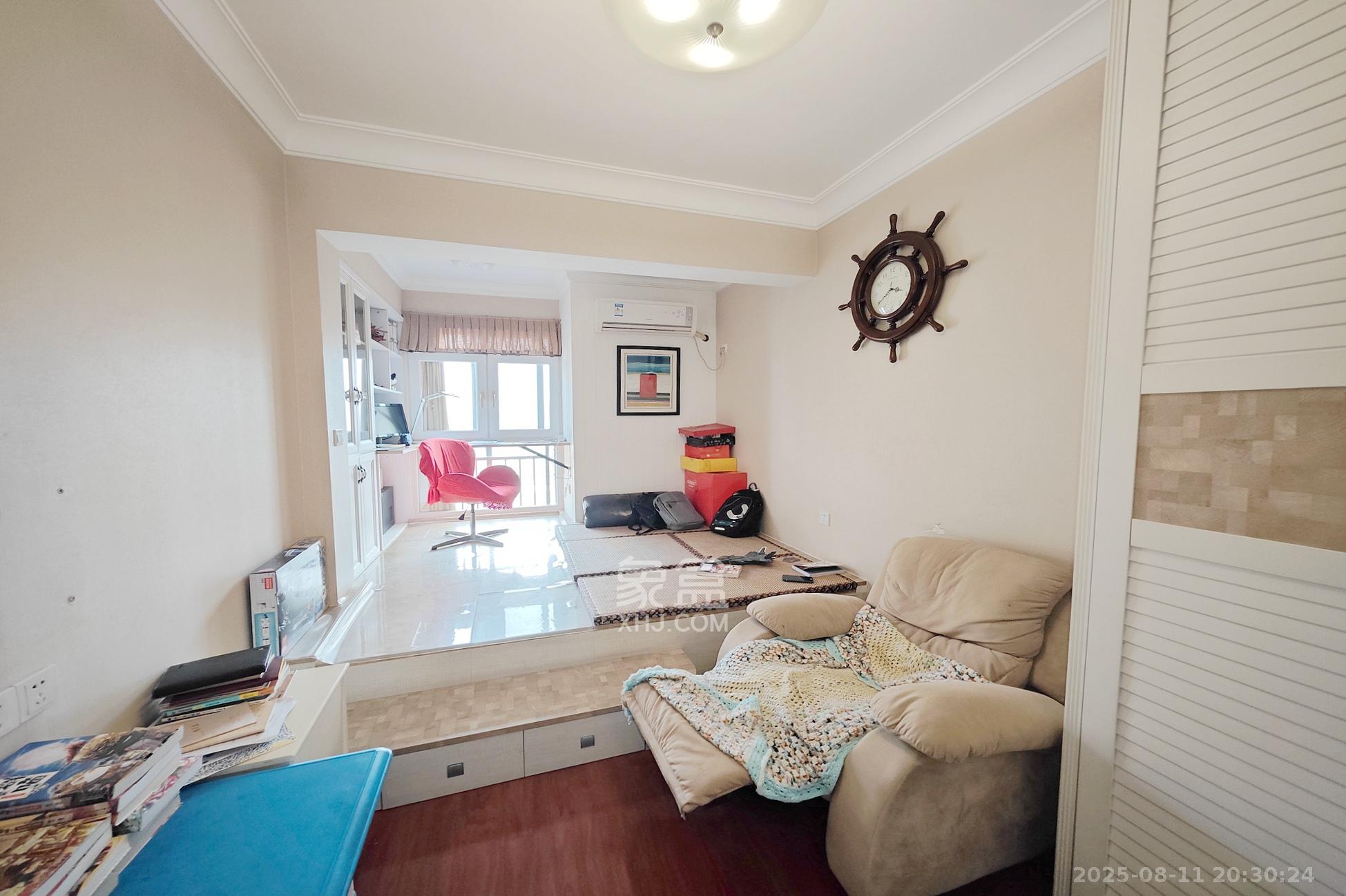 万博汇  3室2厅2卫    188.0万 万博汇  3室2厅2卫    188.0万卧室